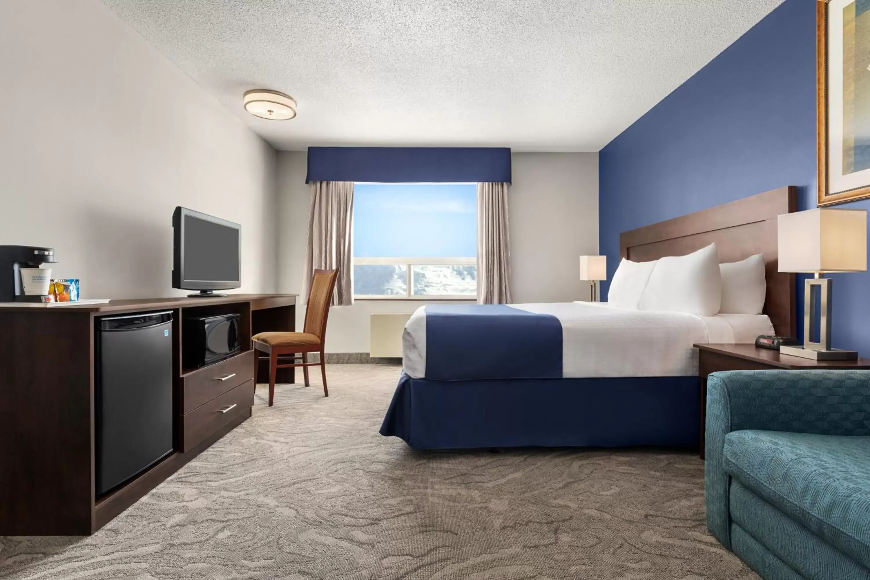 King Room - Non-Smoking in Travelodge by Wyndham Timmins King Room - Non-Smoking in Travelodge by Wyndham Timmins