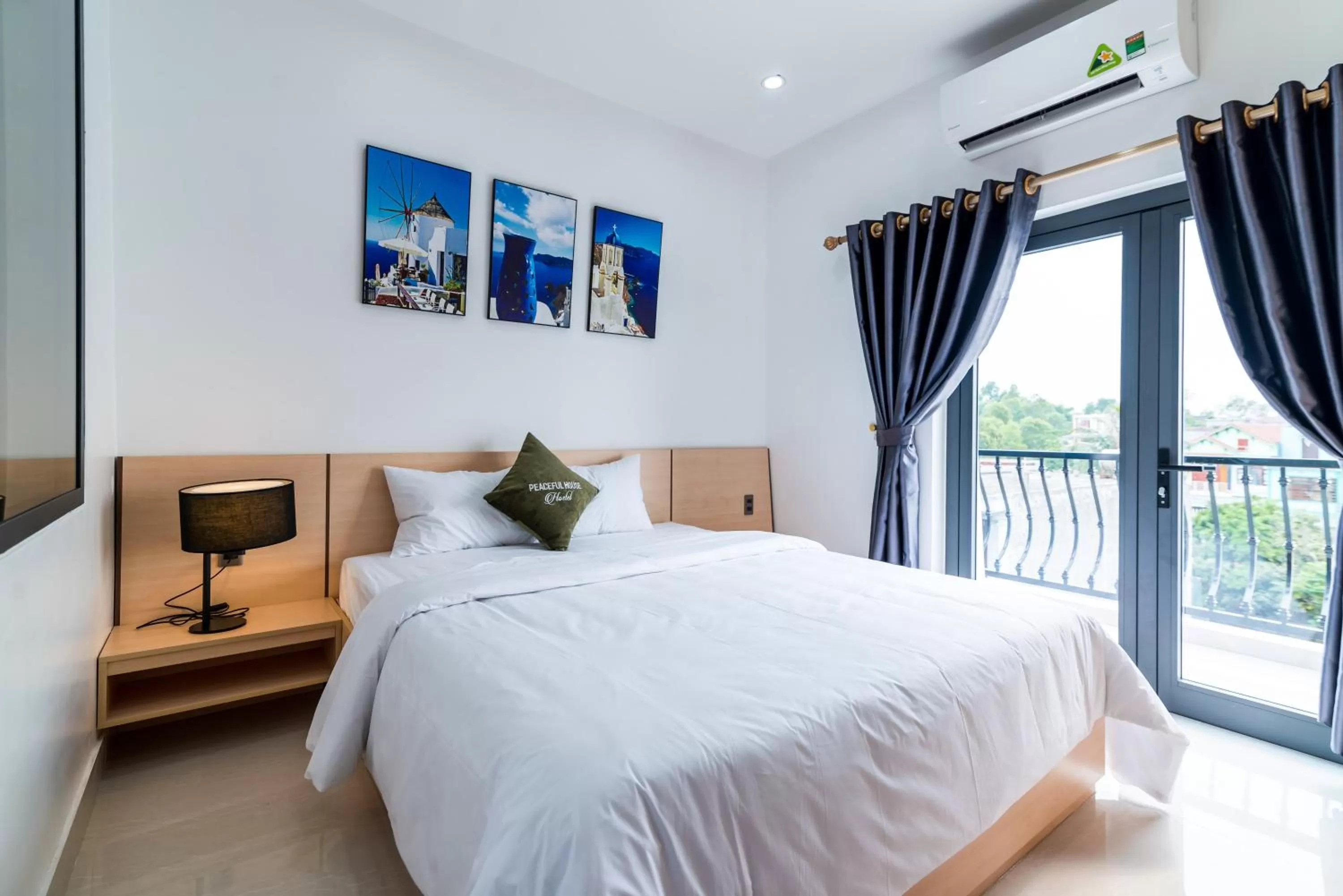 Bed in Peaceful House Hostel