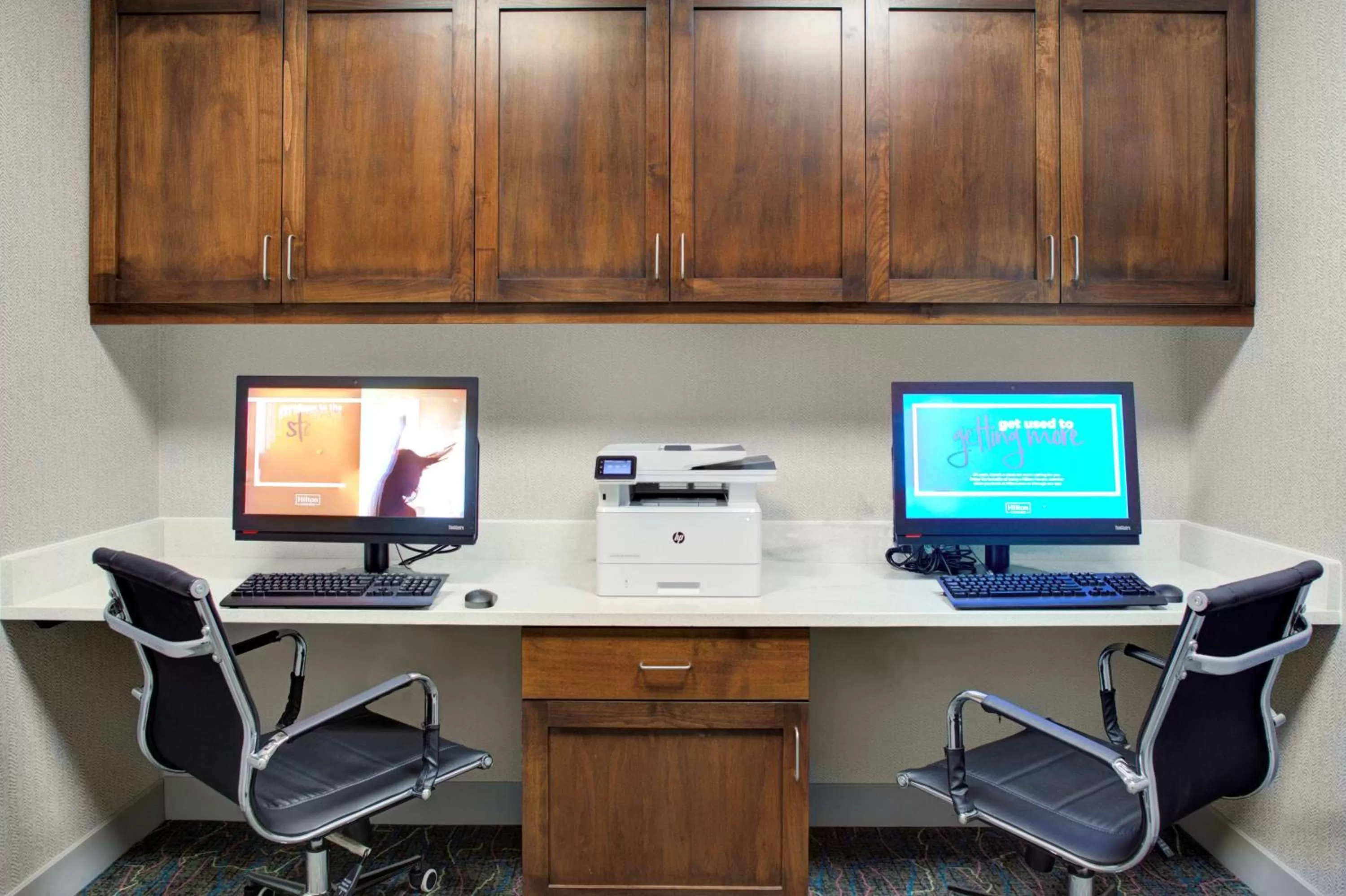 Business facilities in Hampton Inn Suites Flagstaff East