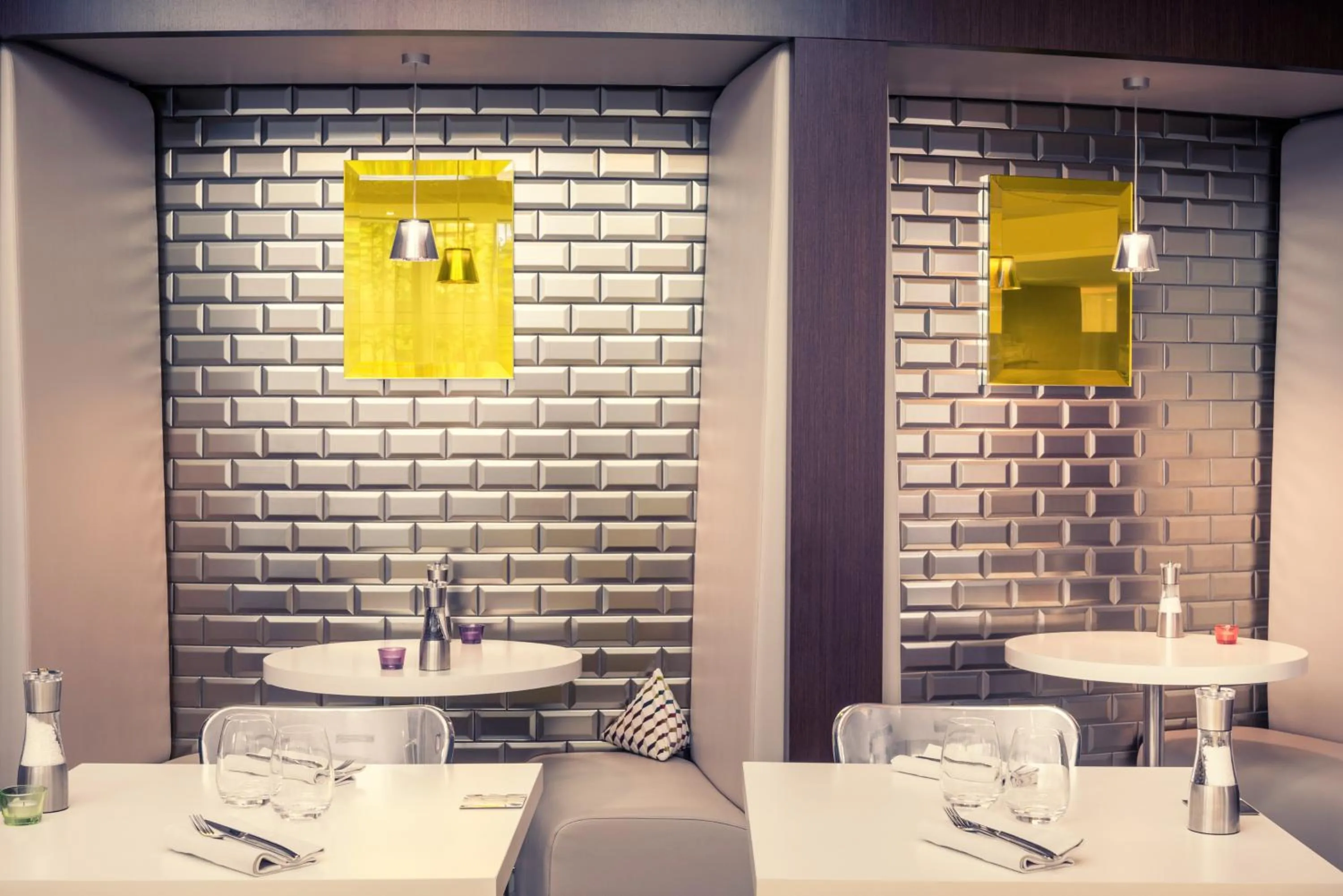 Lounge or bar in Mercure Paris Massy Gare TGV