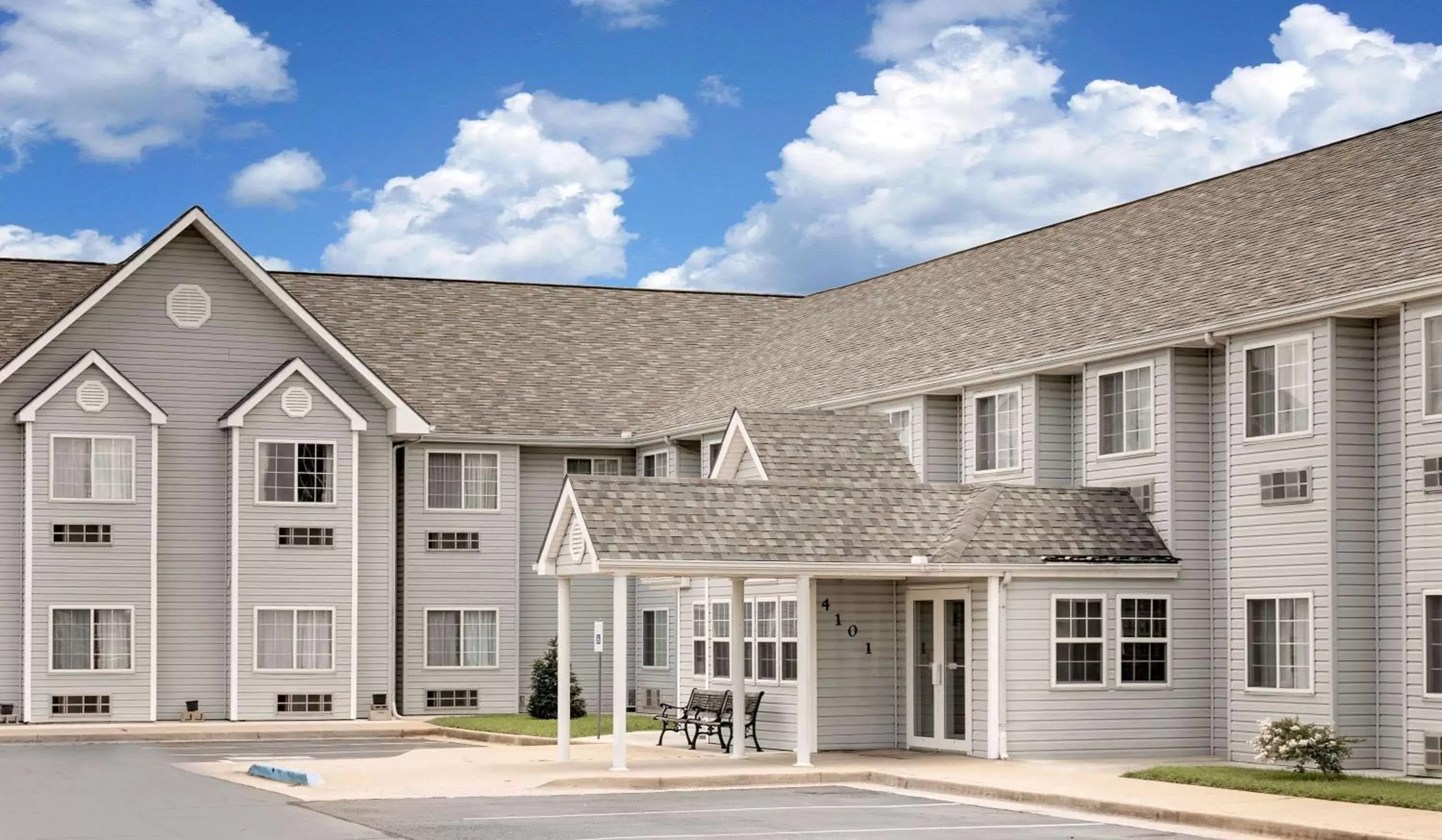 Microtel Inn & Suites by Wyndham Joplin Microtel Inn & Suites by Wyndham Joplin