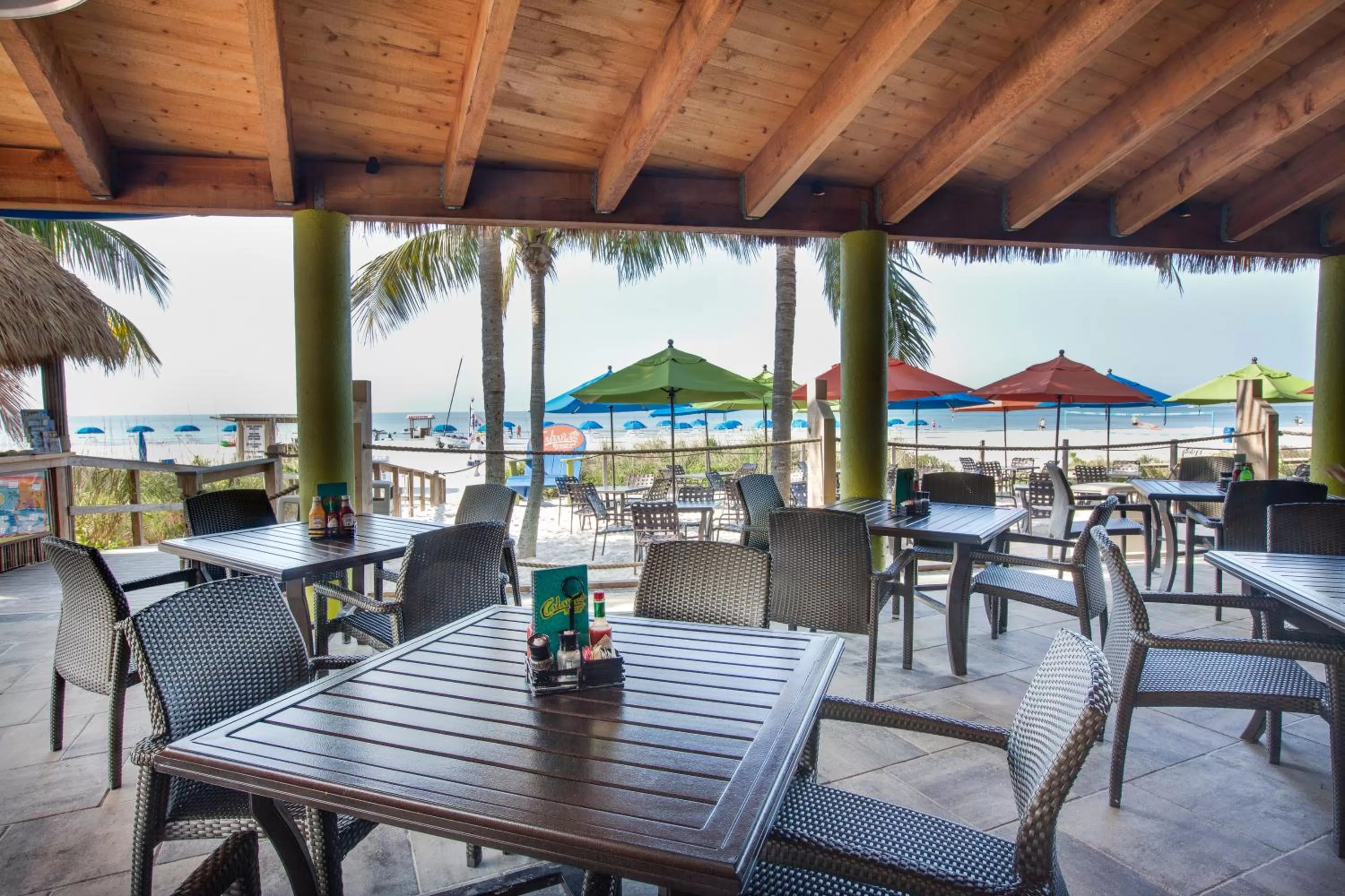 Restaurant/places to eat in Diamond Head Beach Resort