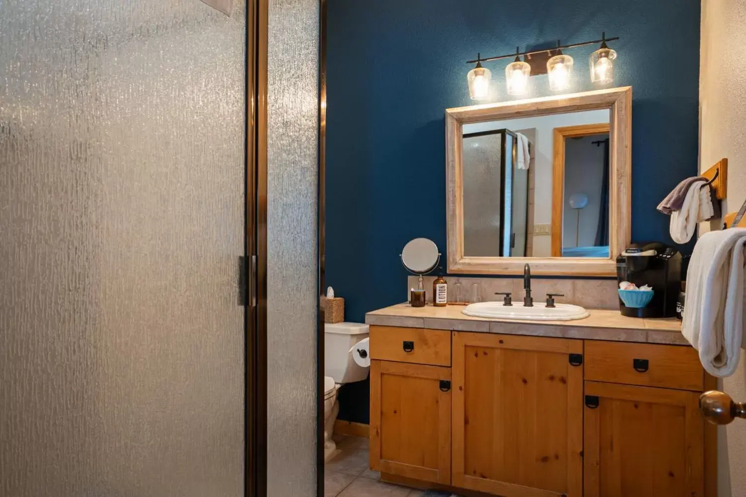 Superior King Room in Black Bear Lodge Superior King Room in Black Bear Lodge