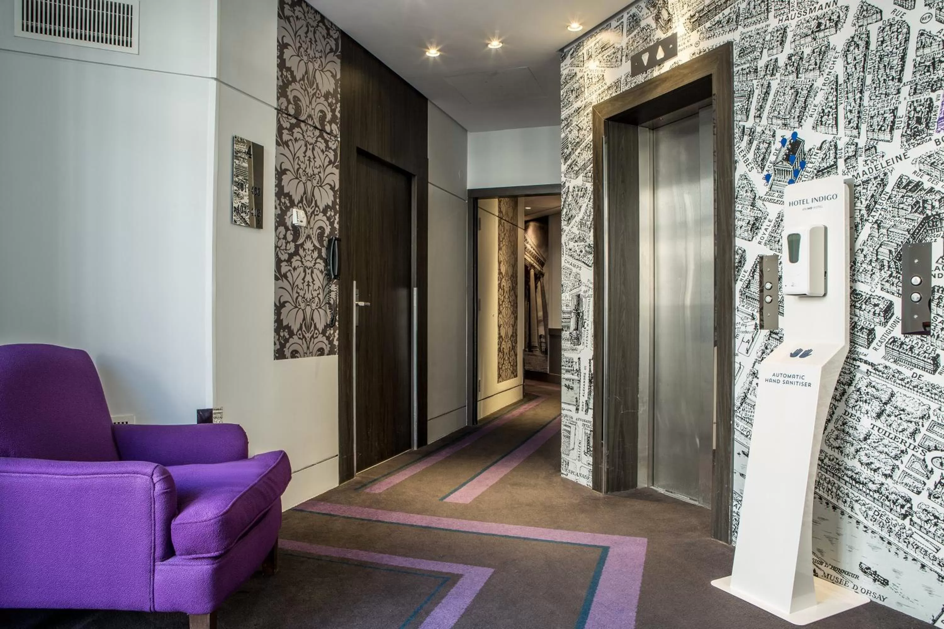 Lobby or reception in Hotel Indigo Paris - Opera by IHG