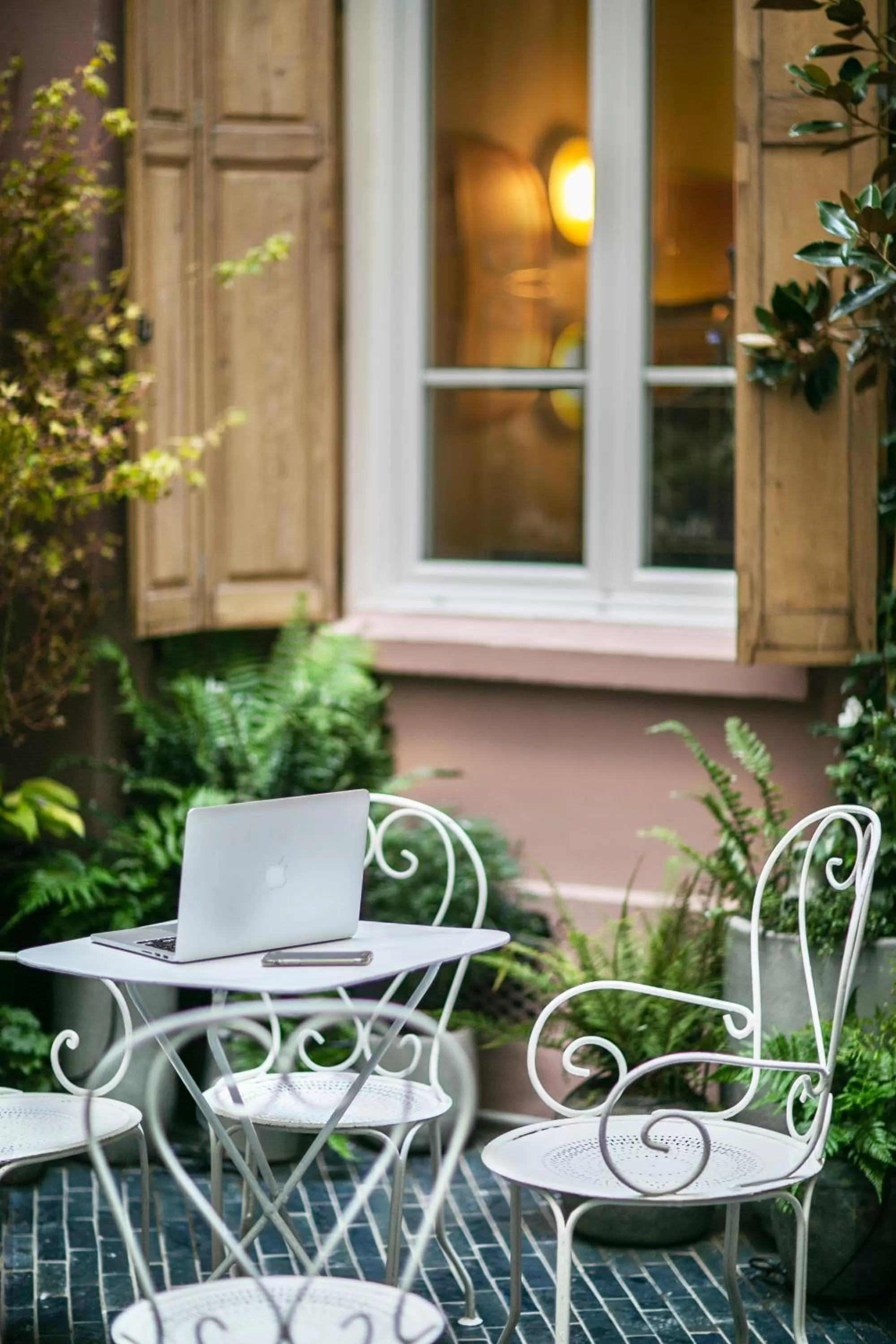 Garden in La Planque Hotel