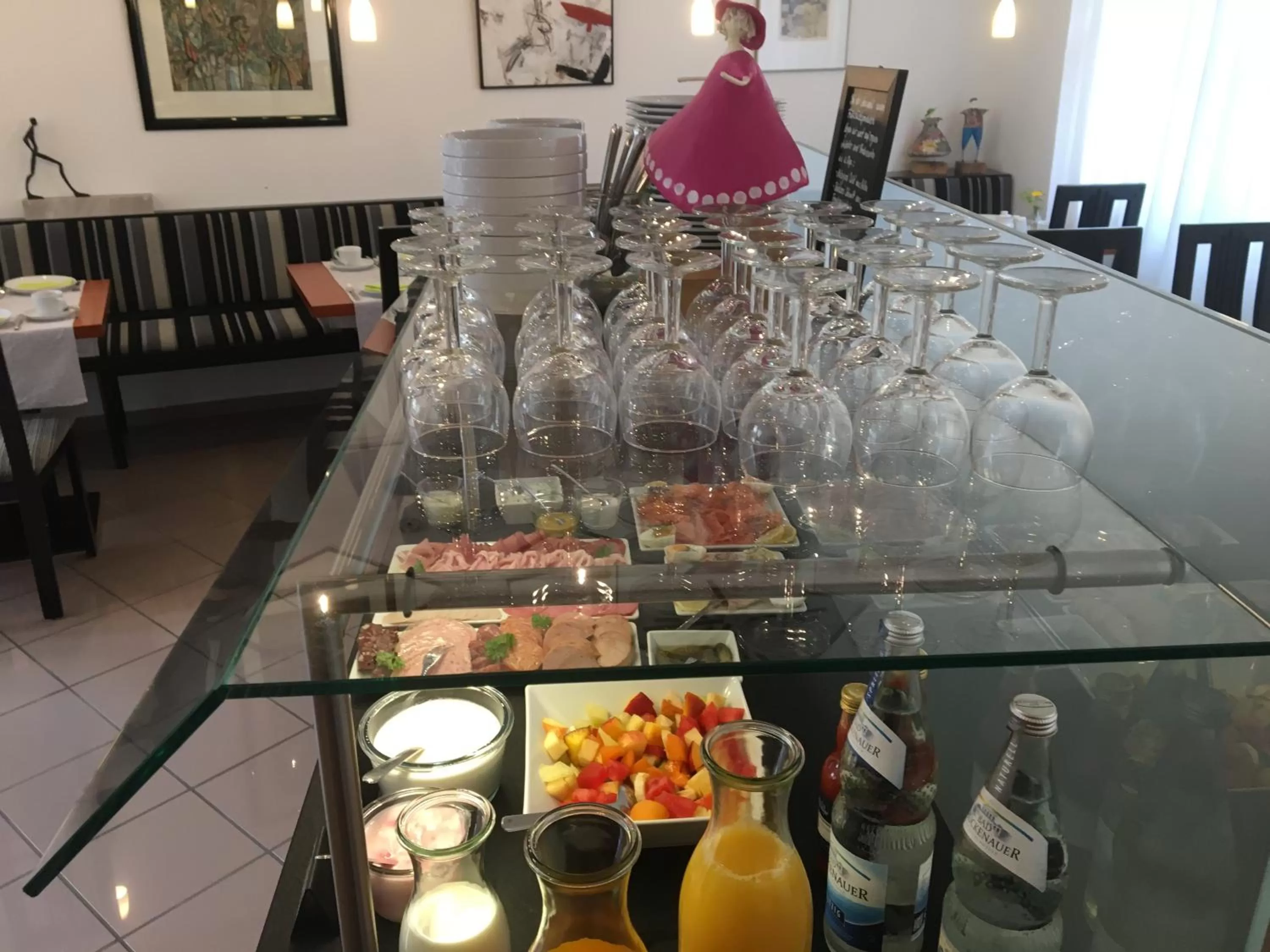 Buffet breakfast in Hotel am Torturm