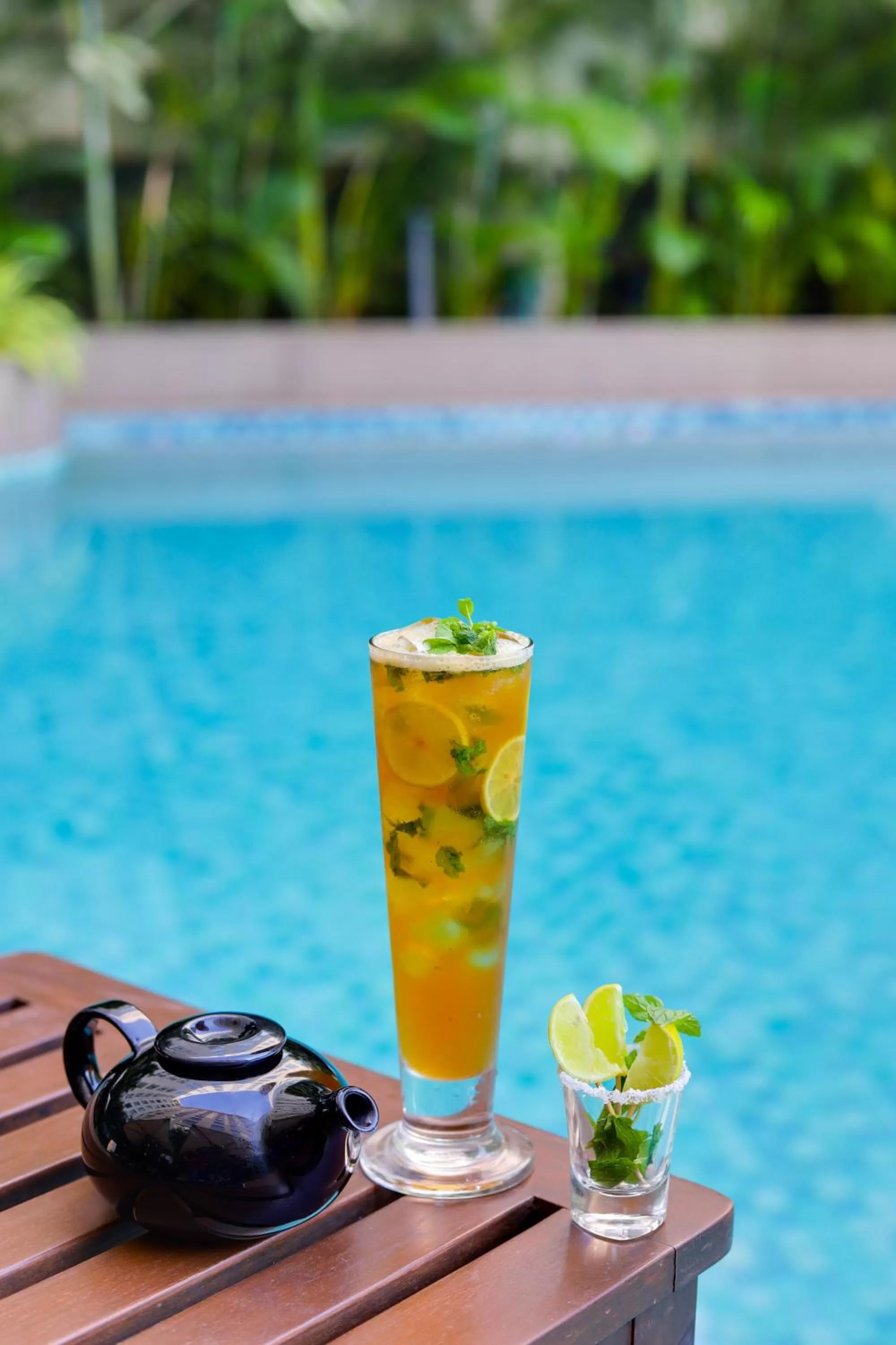 Food and drinks in Lemon Tree Premier, Mumbai International Airport