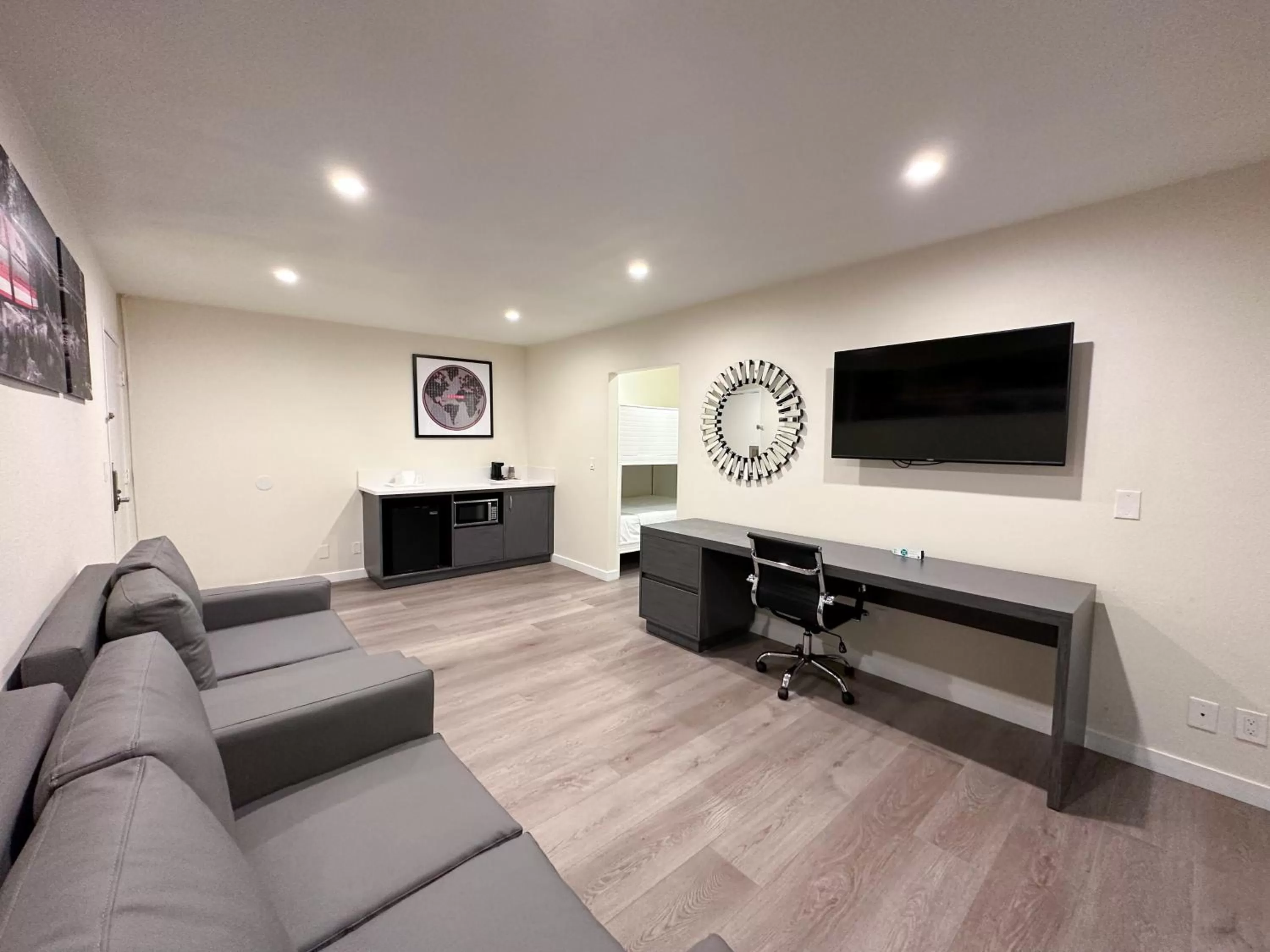 TV and multimedia in Ramada by Wyndham Anaheim Convention Center