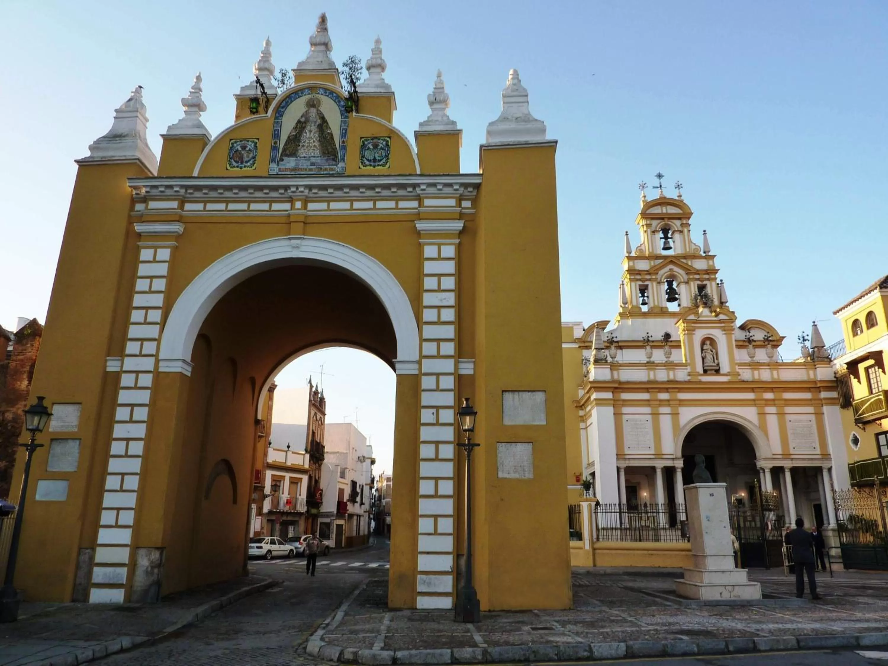Nearby landmark in Alcoba del Rey de Sevilla
