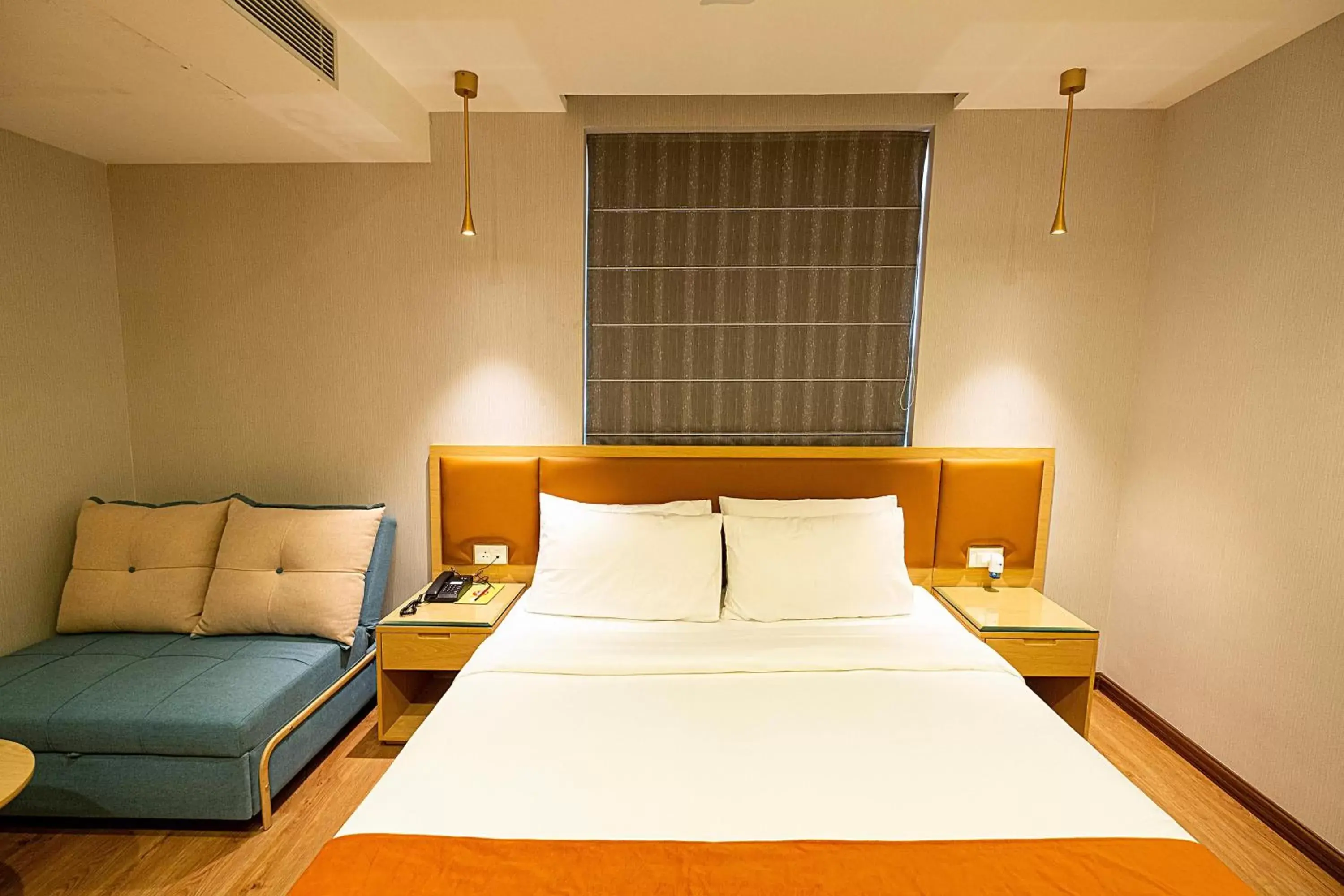 Premium Quadruple Room - single occupancy in The Bastion Premium Quadruple Room - single occupancy in The Bastion