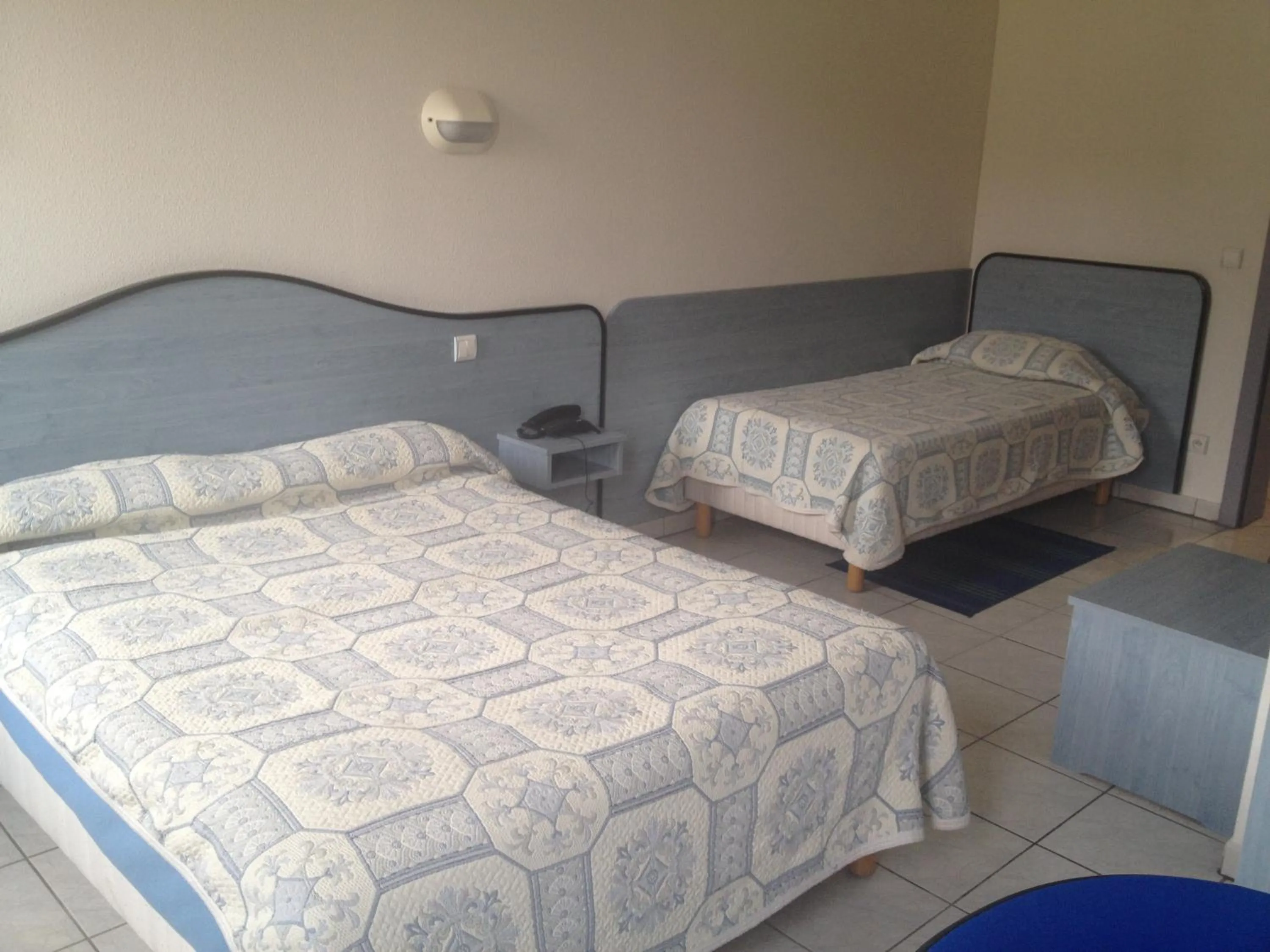 Triple Room in Hotel Le Strasbourg