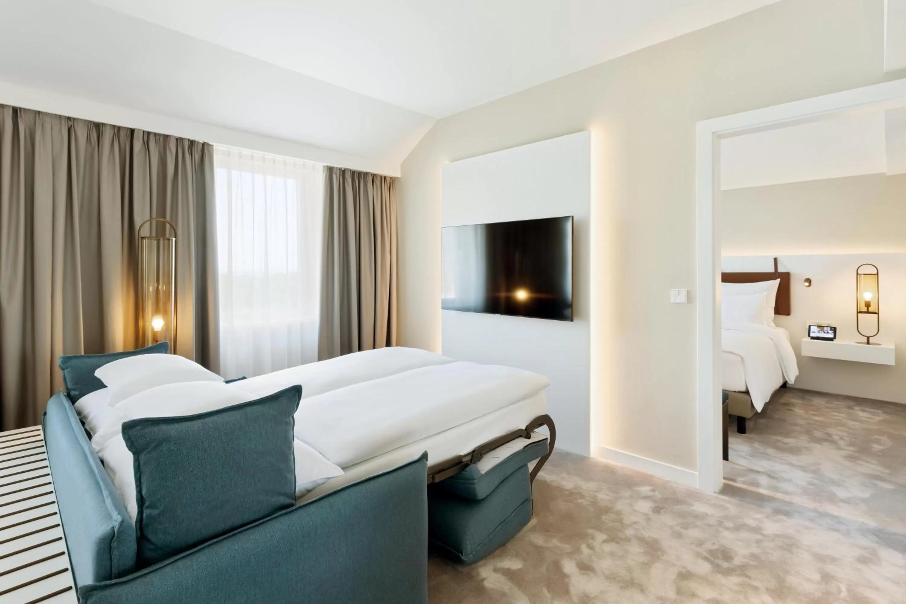 Bed in Austria Trend Hotel Bosei Wien