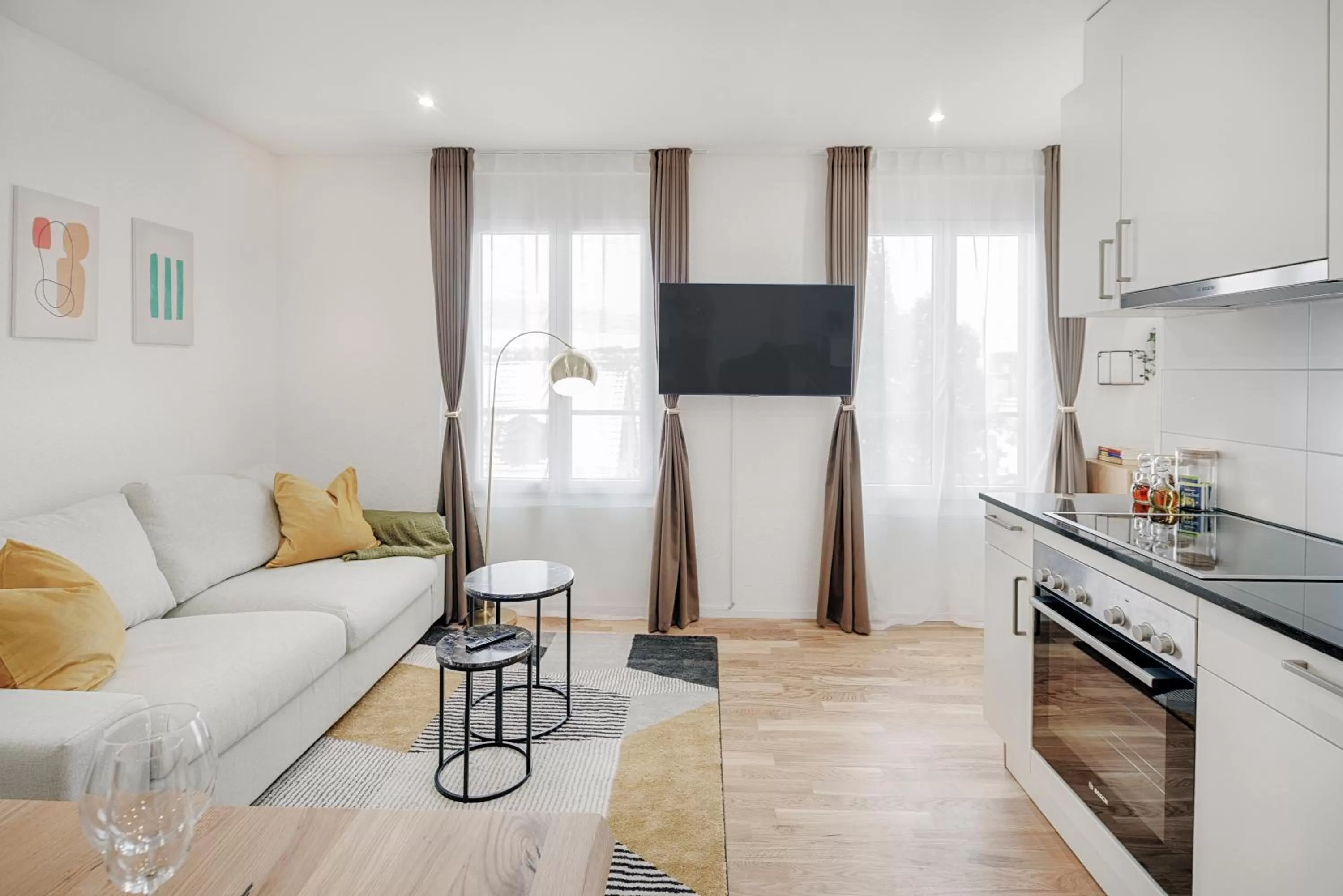 TV and multimedia in VISIMO Apartments St Georgen-Strasse St Gallen - Design City Nature