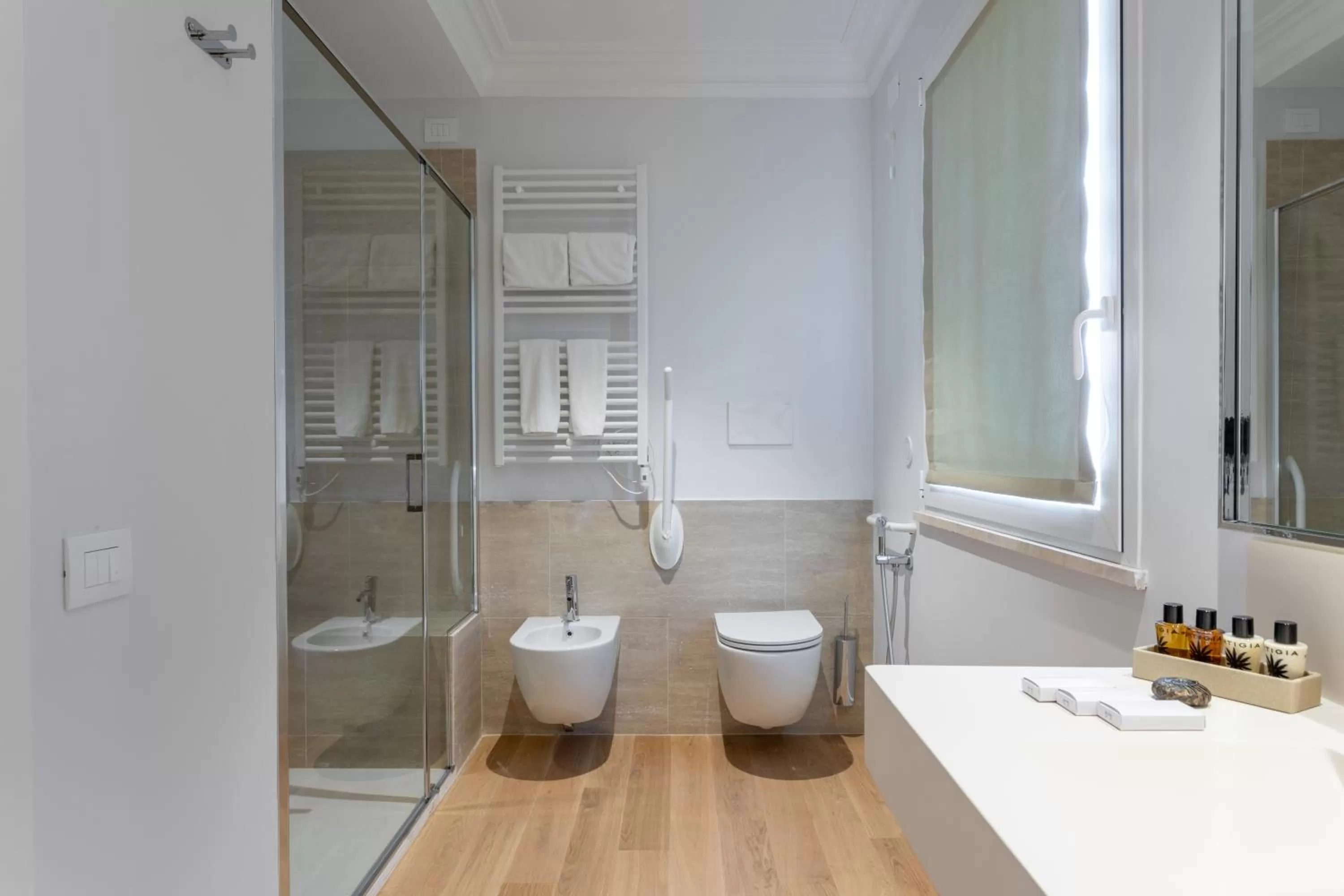 Shower in Porto Romano - The Marina Resort