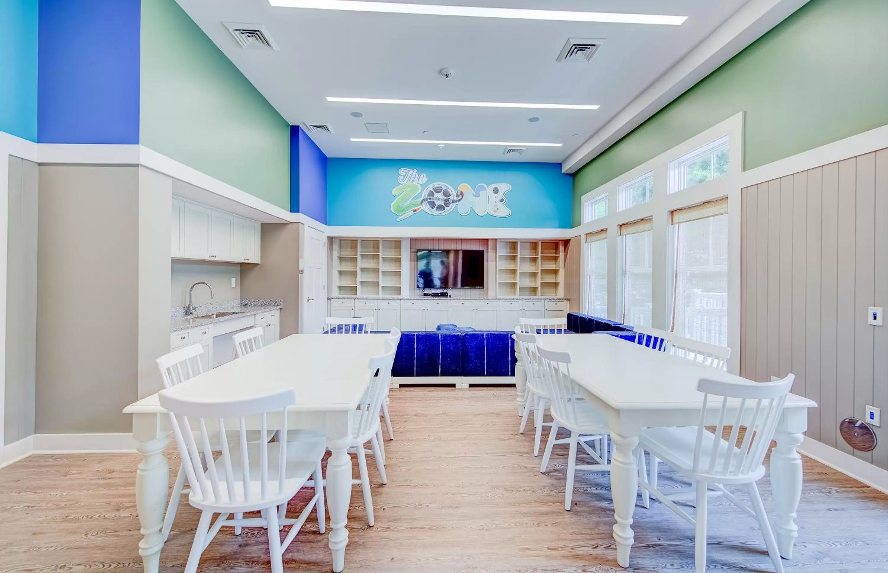 Dining area in Hilton Vacation Club Beachwoods Kitty Hawk