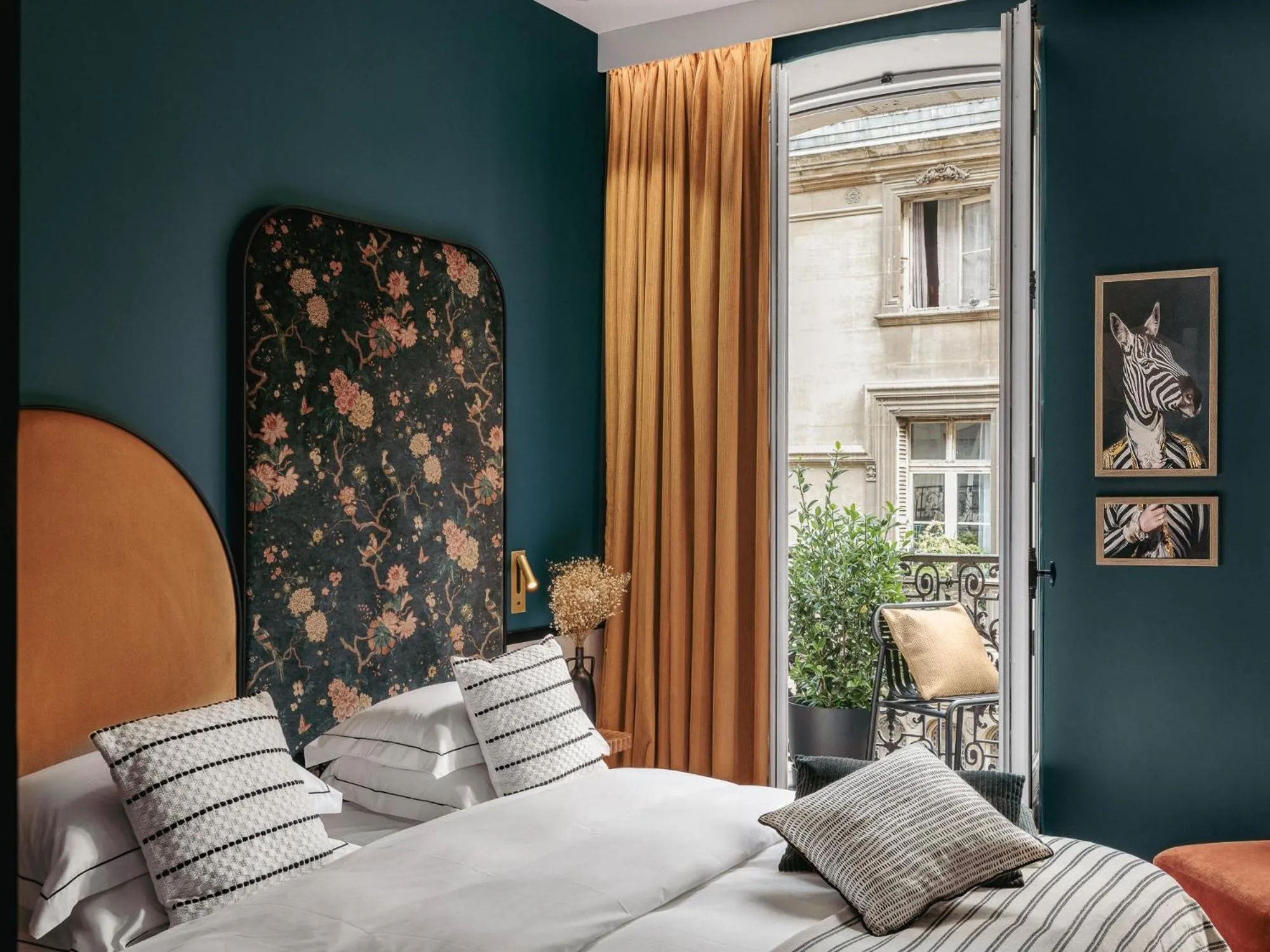 Bed in Dandy Hotel & Kitchen