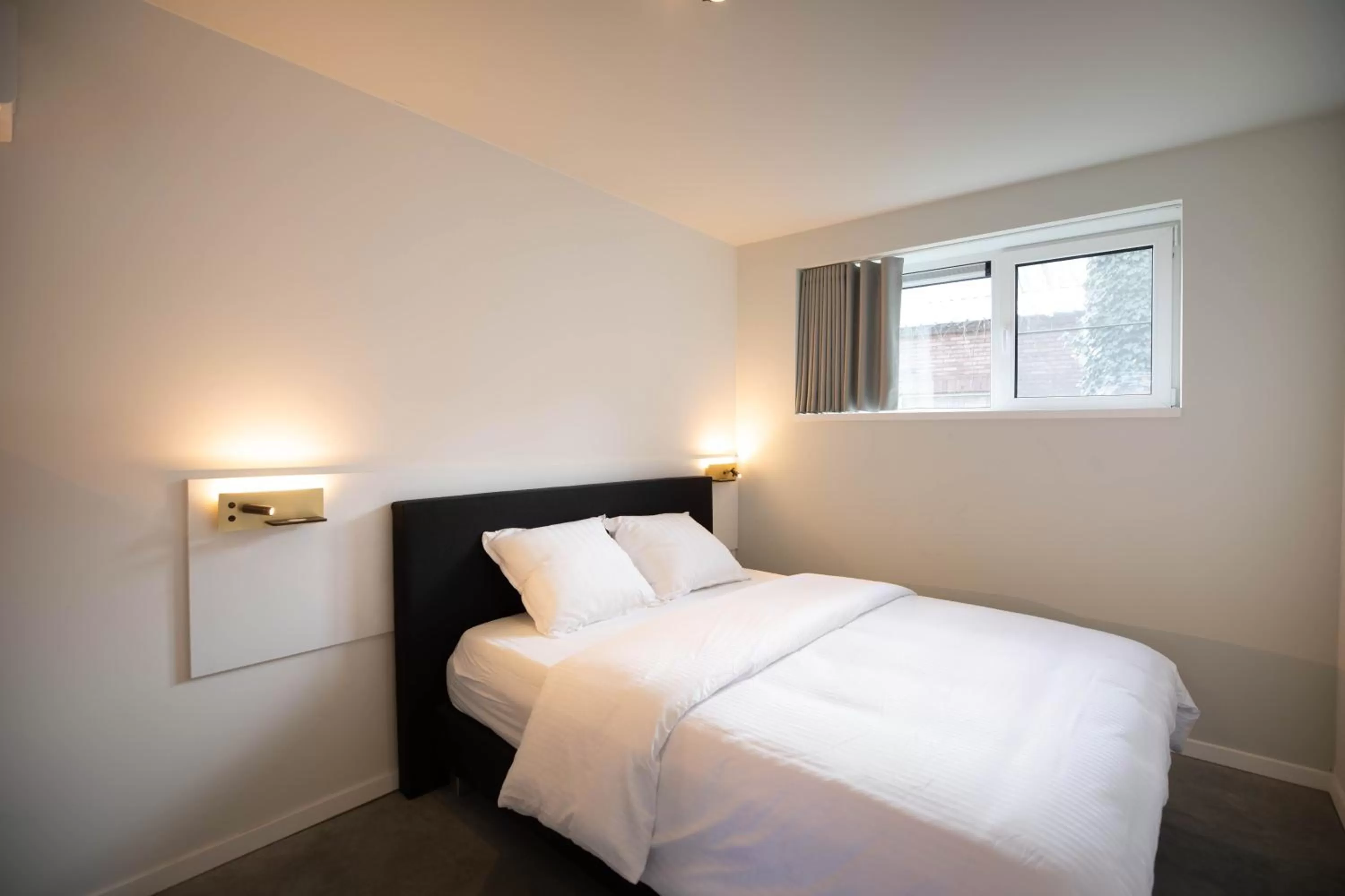 Bedroom, Bed in City Housing Genk