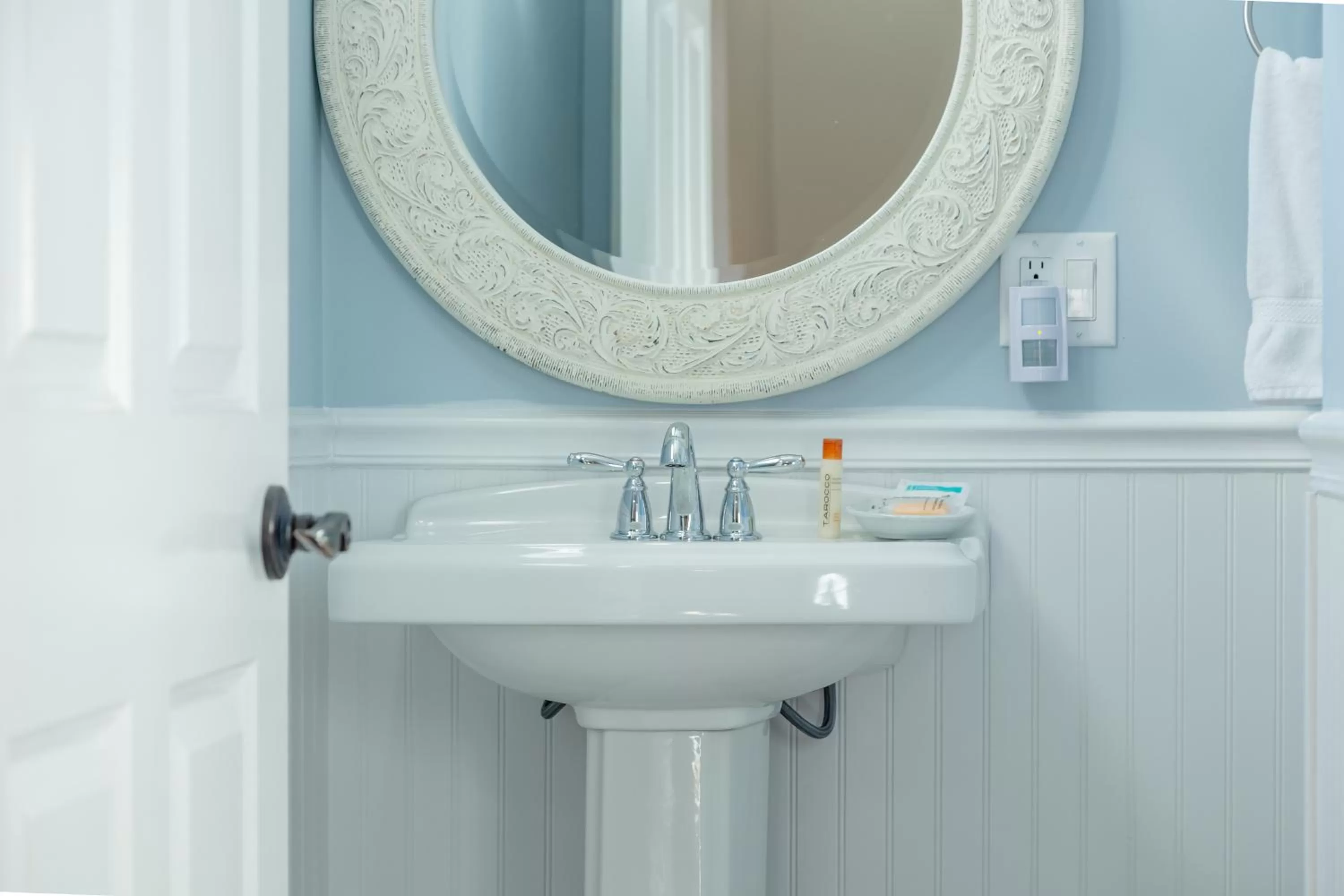 Bathroom in Sheepscot Harbour Village Resort