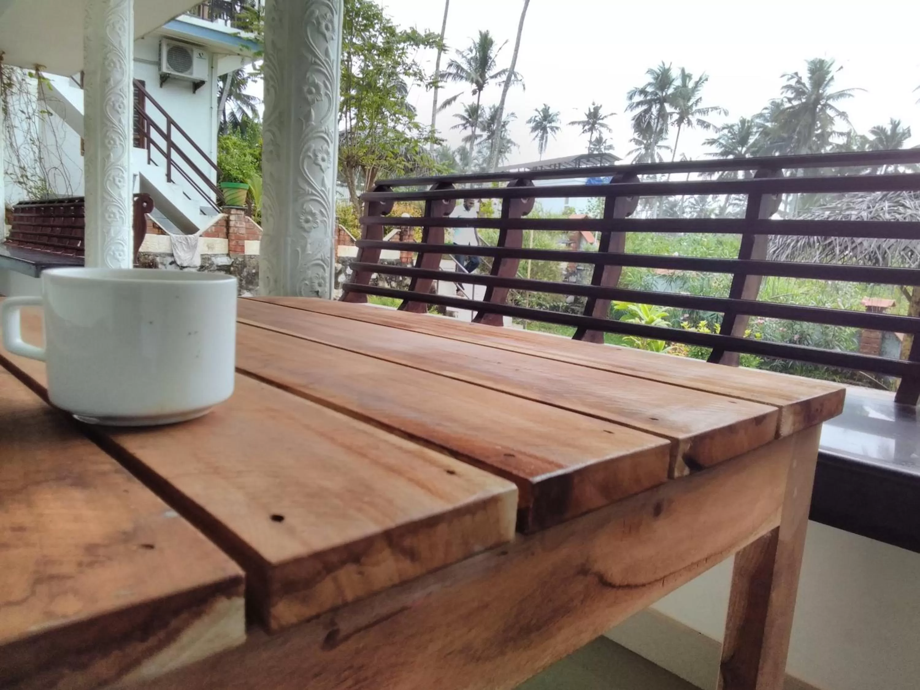 Breakfast in Sherly Cottages