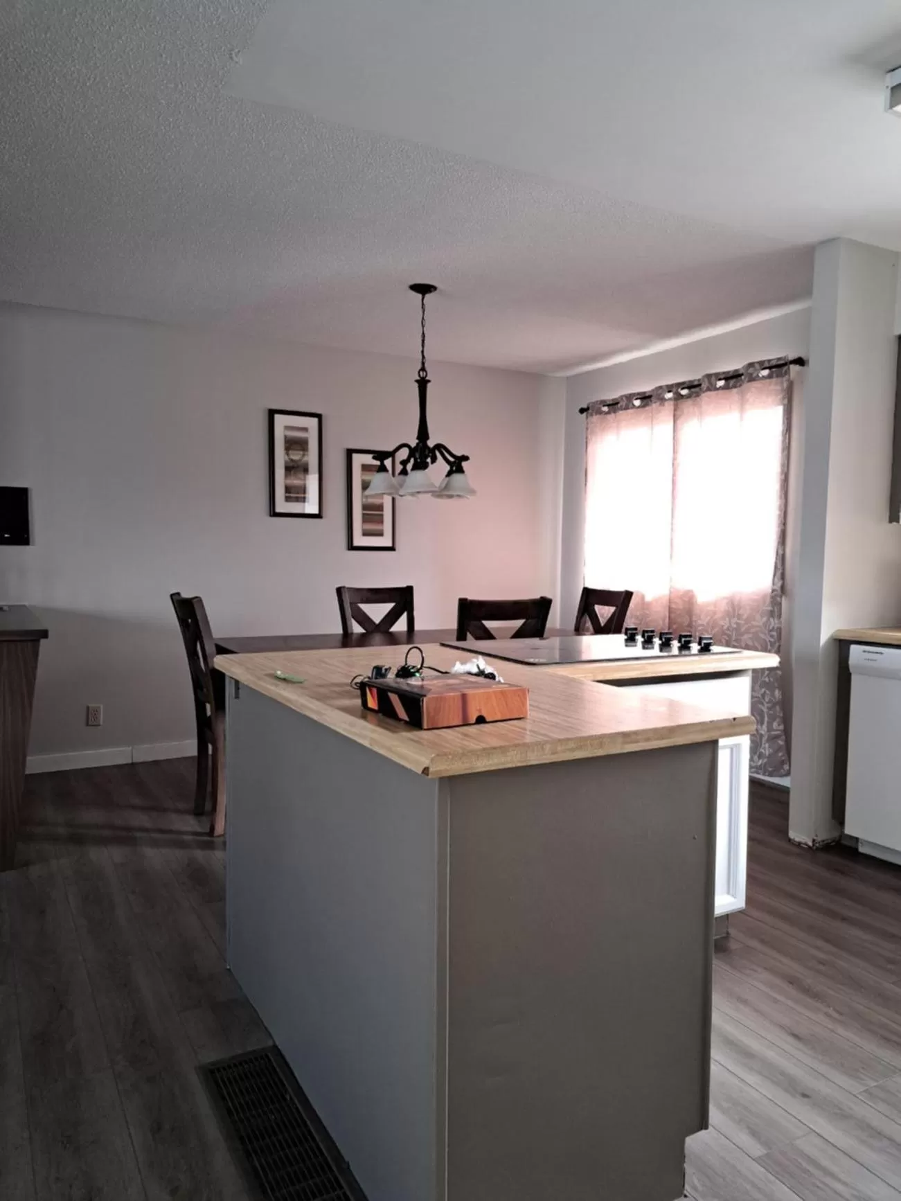 Coffee/tea facilities in Richter Pass Beach Resort