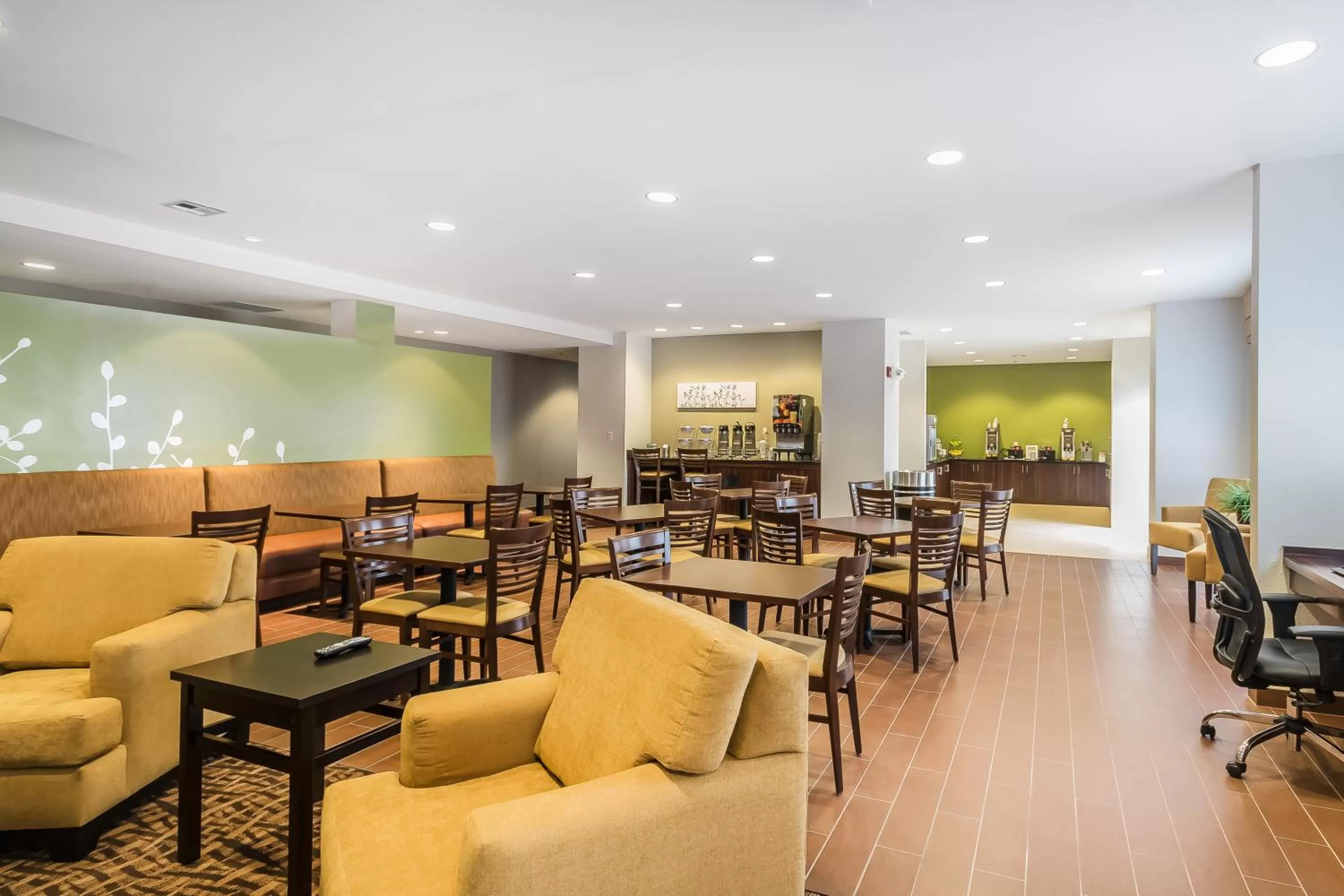 Restaurant/places to eat in Sleep Inn & Suites Columbia