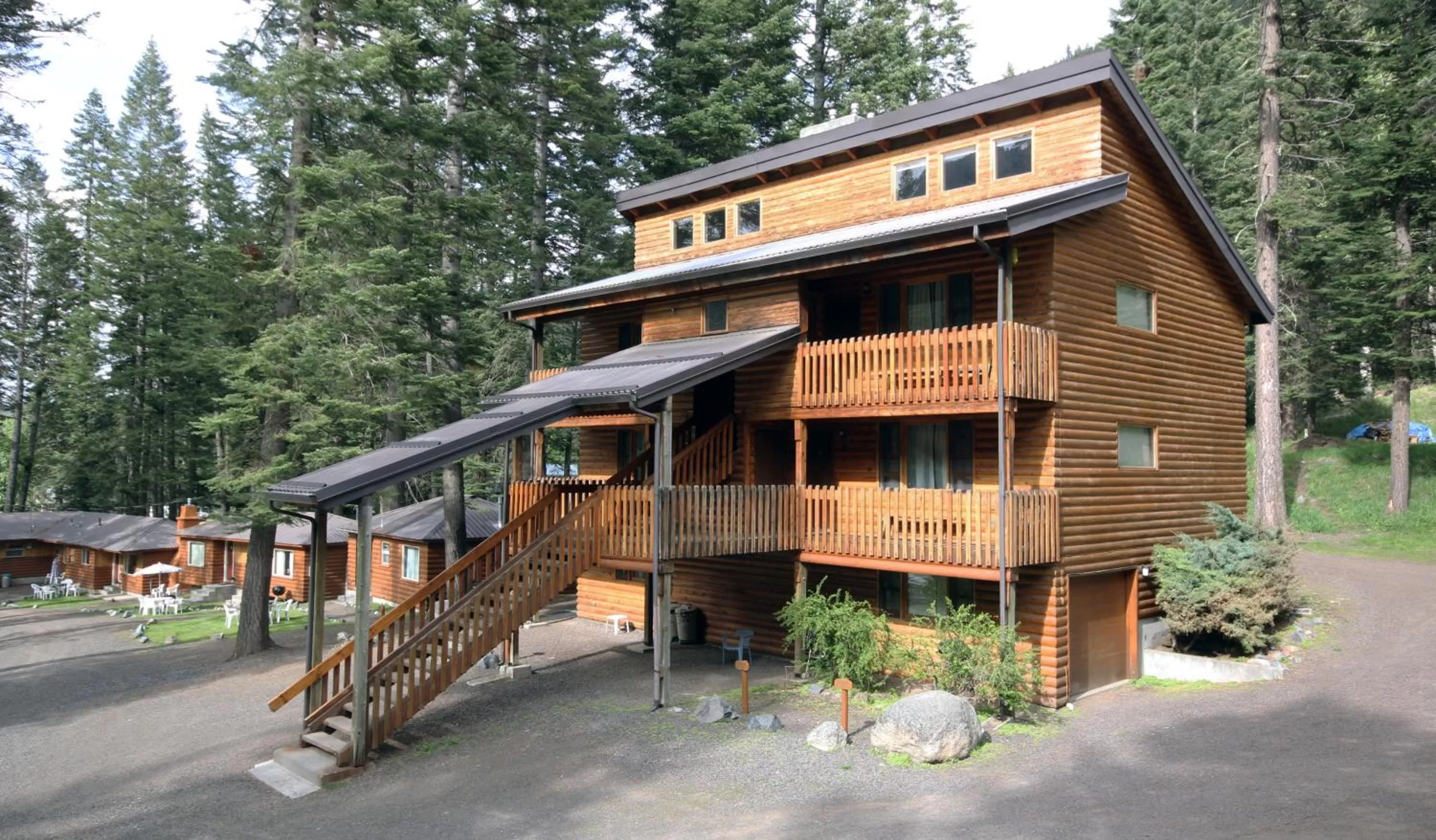 Property building in Eagle Cap Chalets