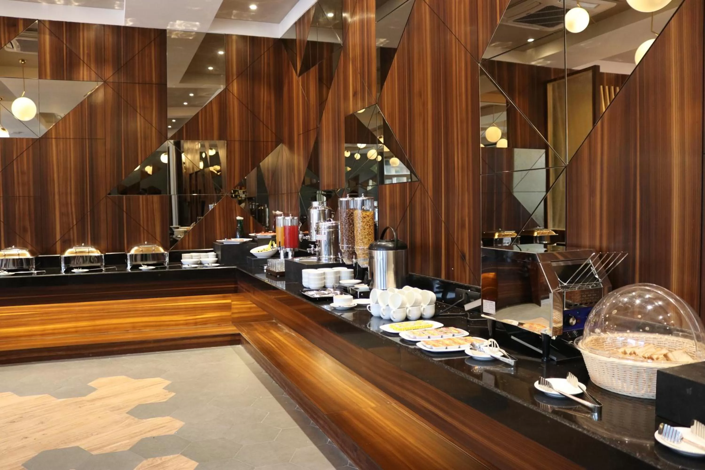 Food and drinks in 7 Apple Resort Lonavala