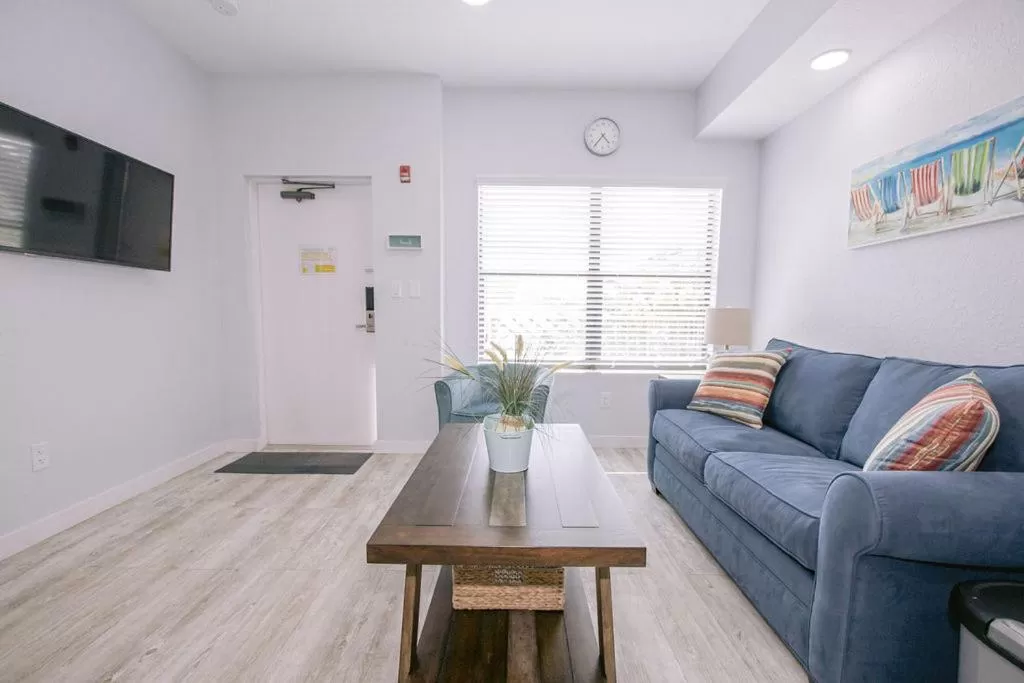 TV and multimedia in Vistalmar Beach Resort