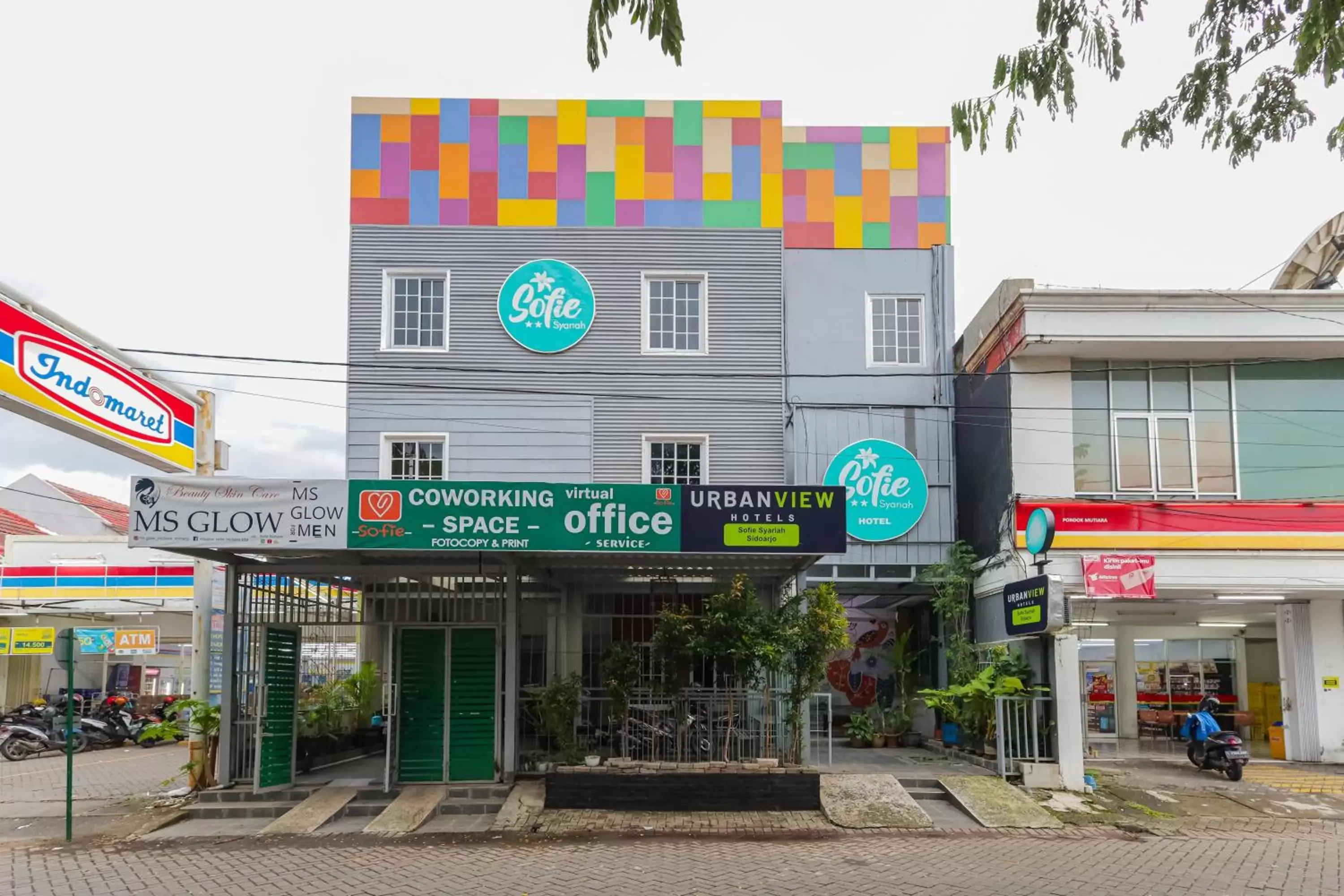 Urbanview Hotel Syariah Near Gelora Delta Sidoarjo Urbanview Hotel Syariah Near Gelora Delta Sidoarjo