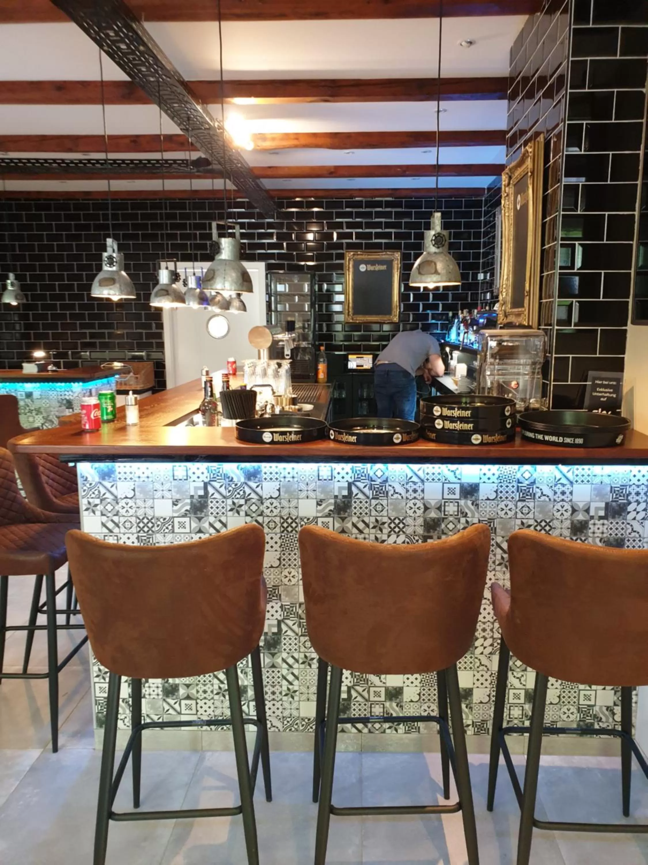 Restaurant/places to eat in El Capitan nähe Movie Park