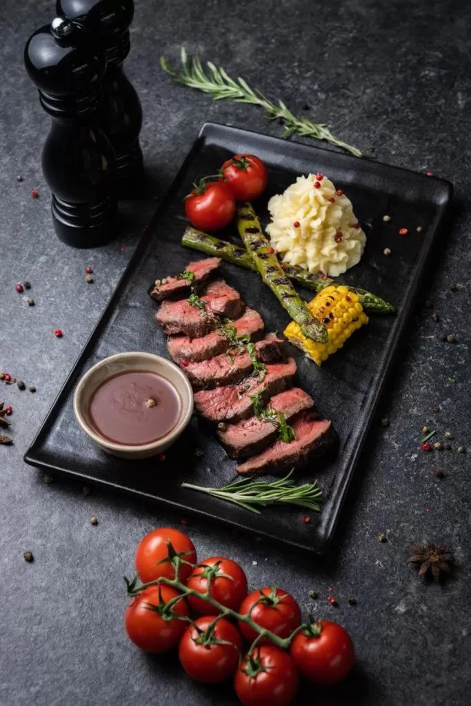 Restaurant/places to eat in Messier 53 Hotel Yerevan