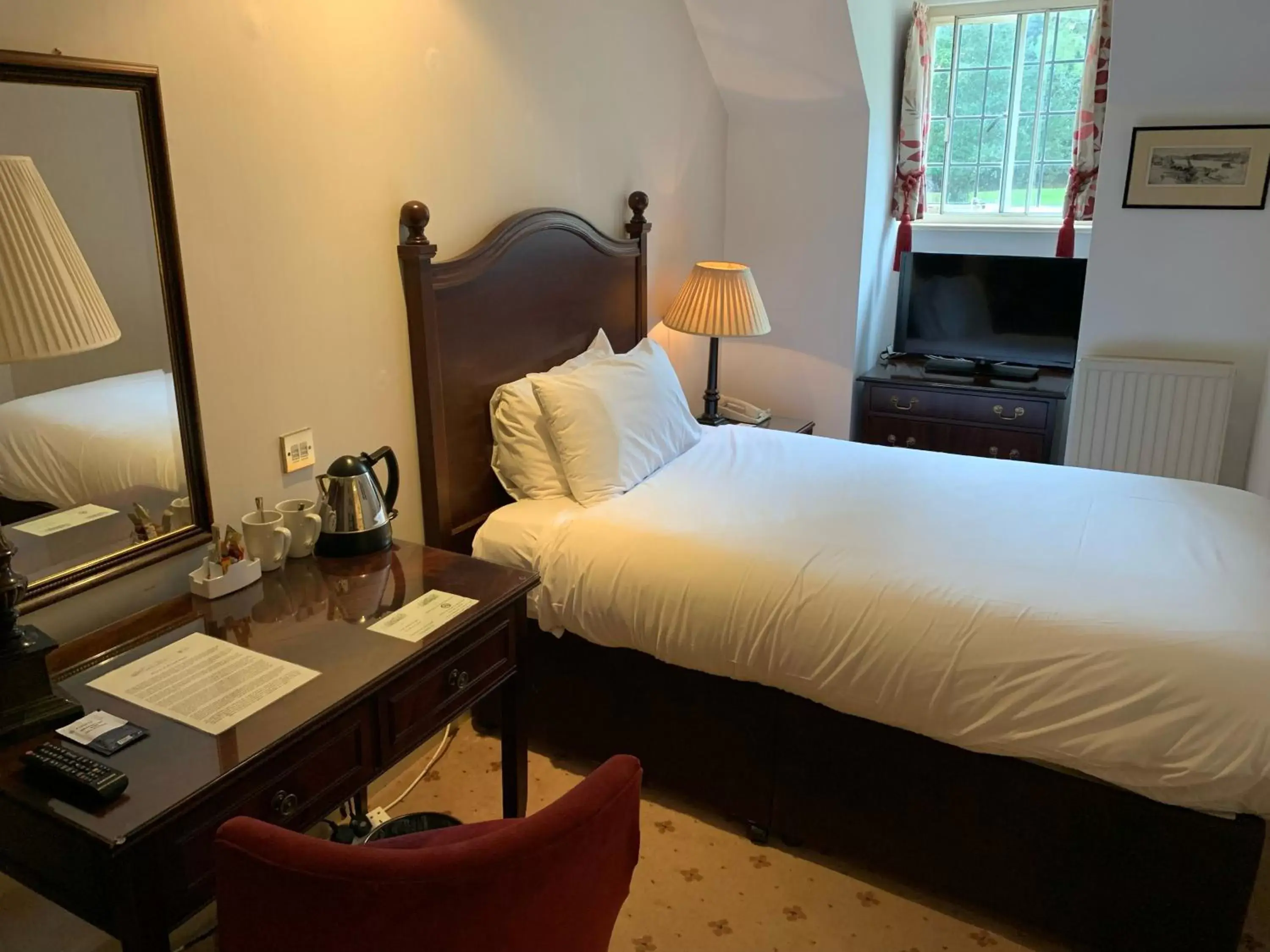 Standard Single Room in Flitwick Manor Hotel Standard Single Room in Flitwick Manor Hotel