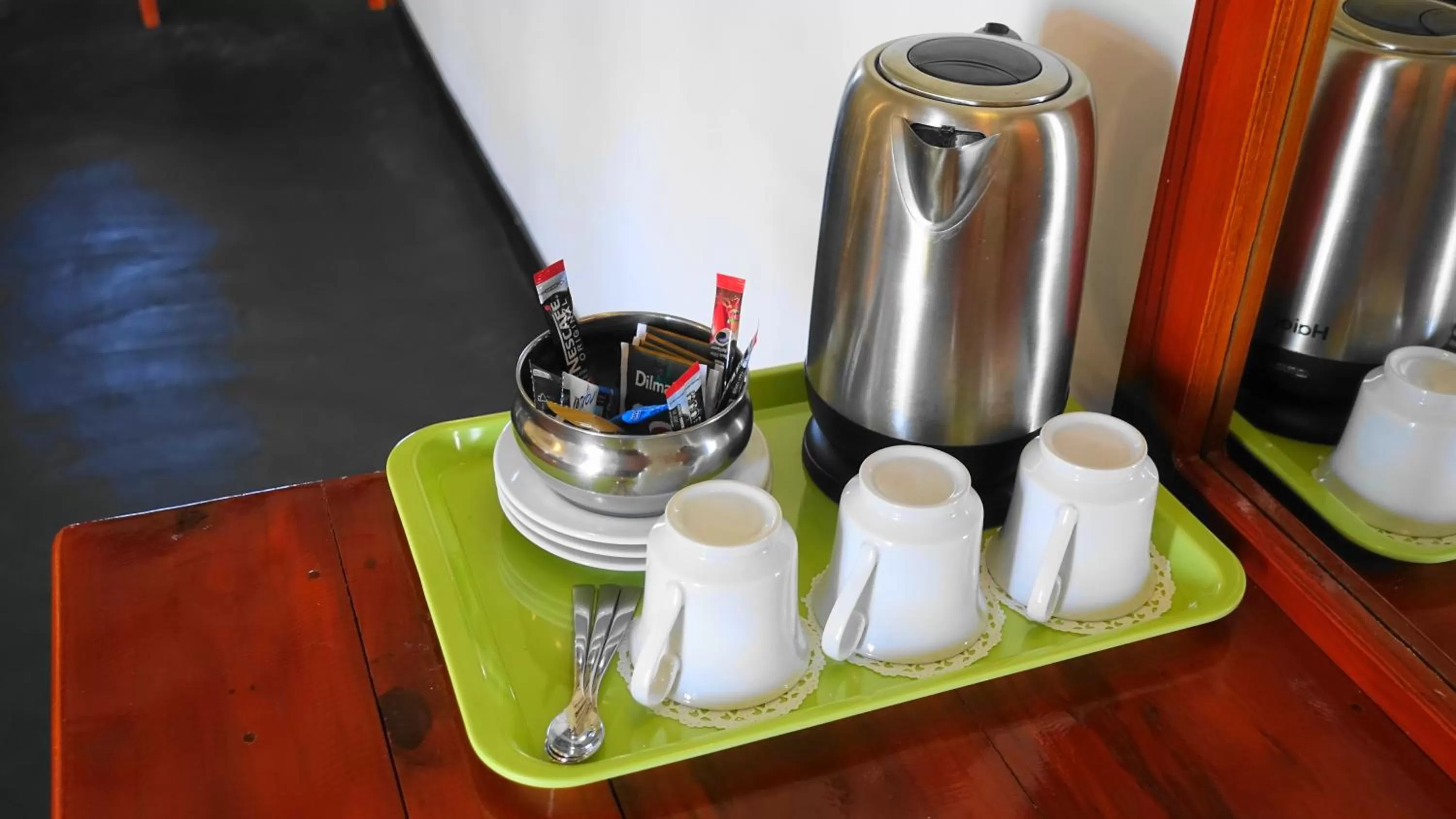 Coffee/tea facilities in Regina Beach Bungalow