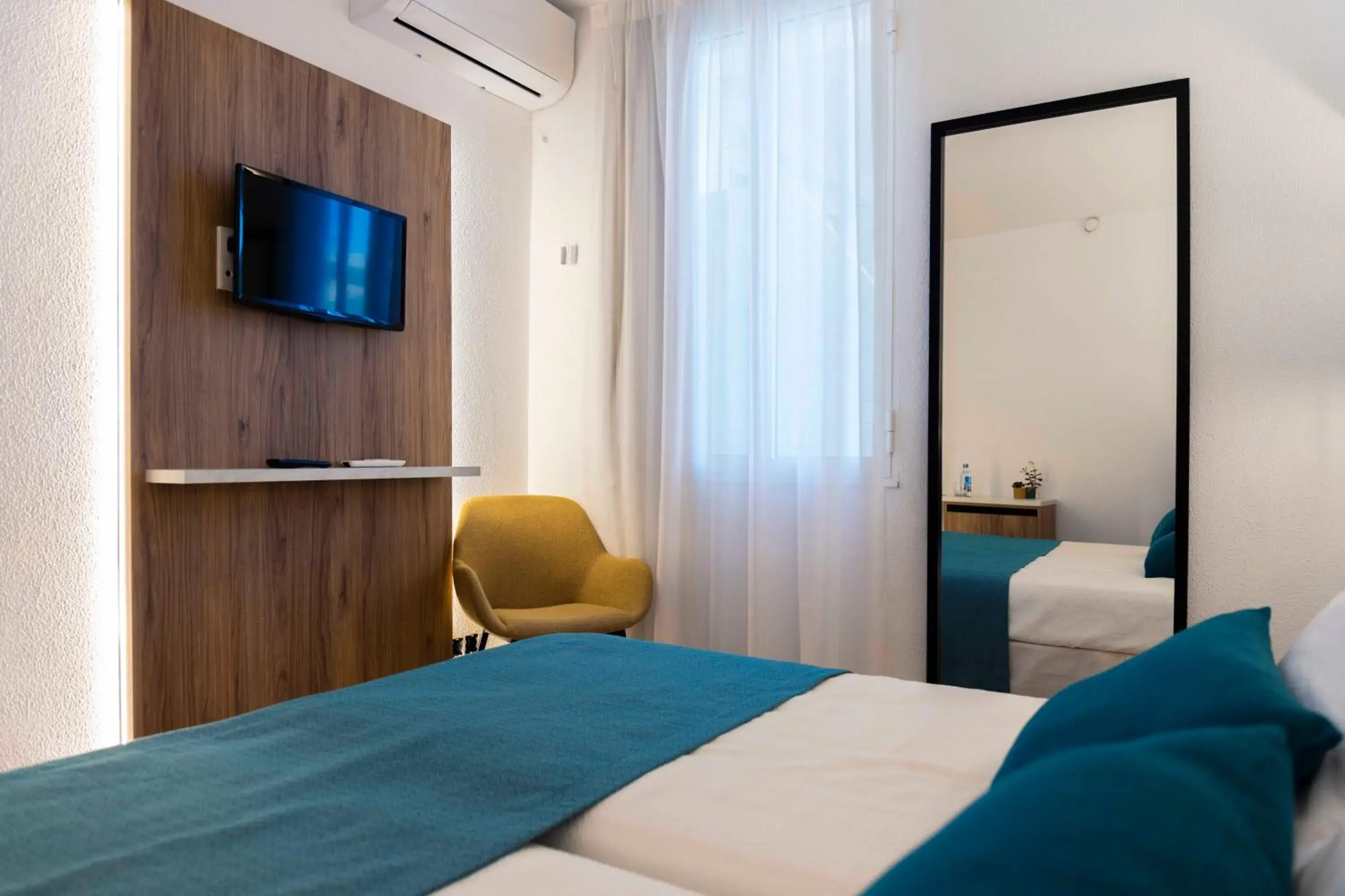 Standard Double or Twin Room in Alfons Hotel Standard Double or Twin Room in Alfons Hotel