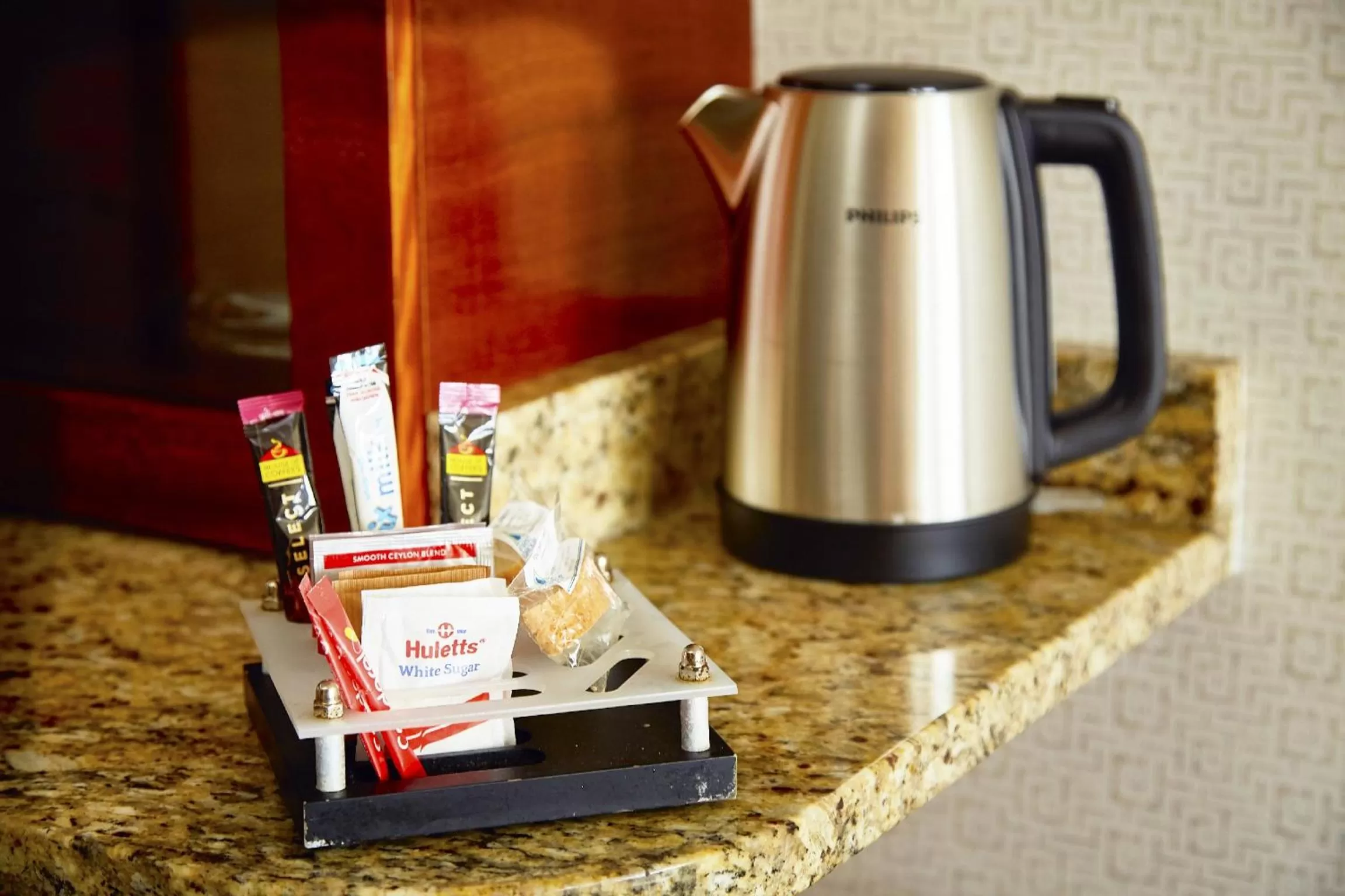 Coffee/tea facilities in First Group The Palace All-Suite