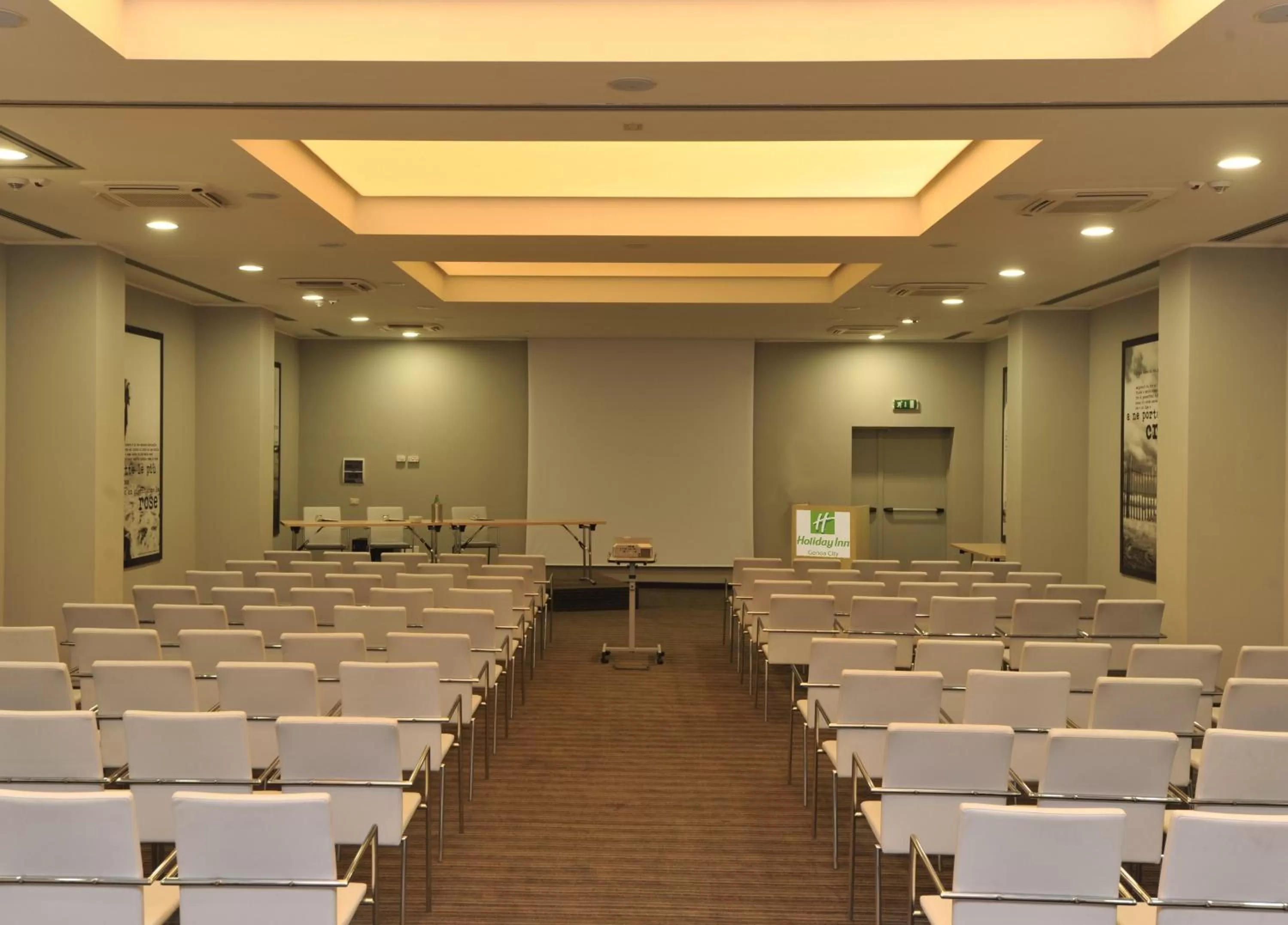 Meeting/conference room in Holiday Inn Genoa City by IHG