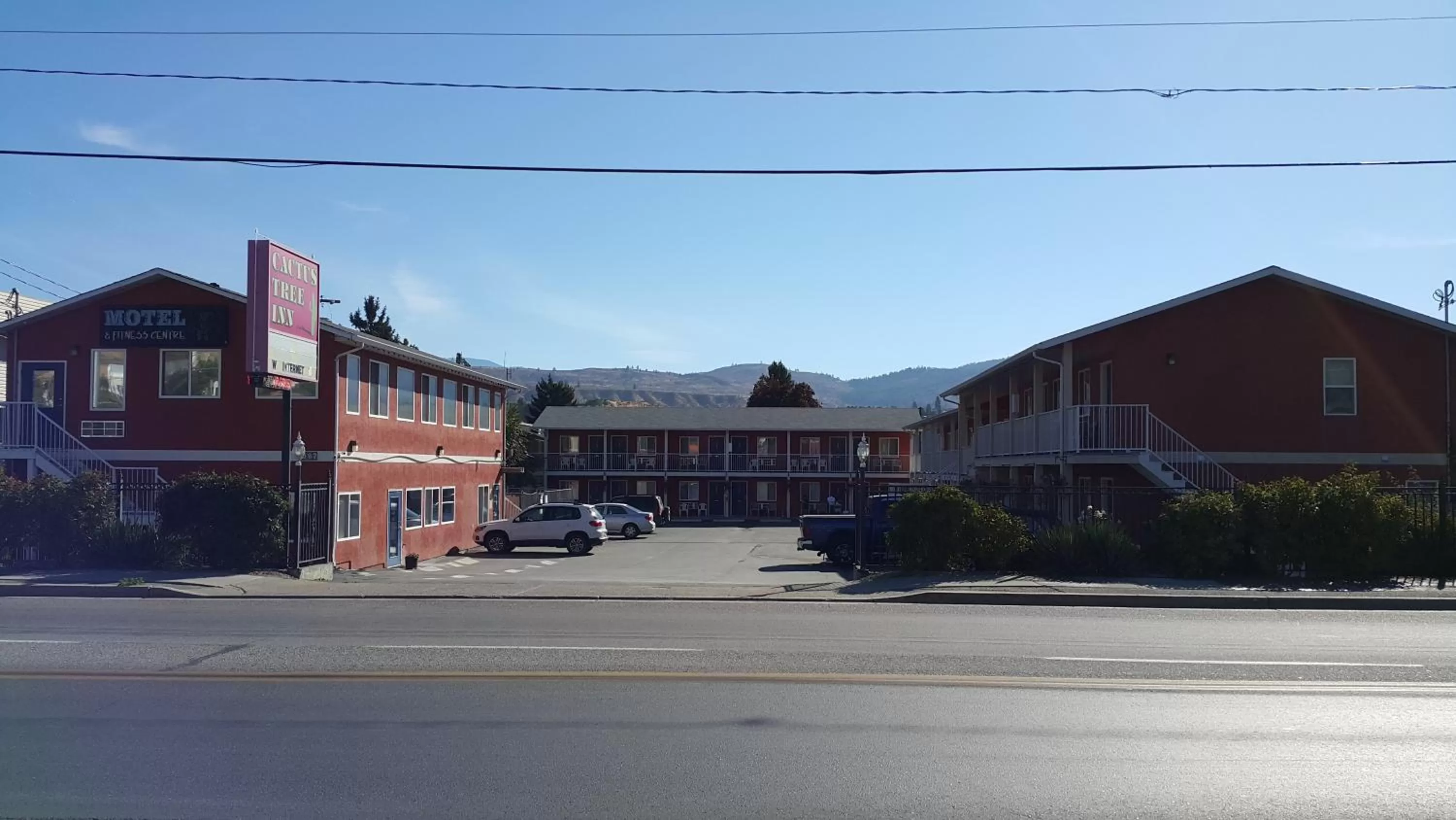 Property building in Cactus Tree Inn