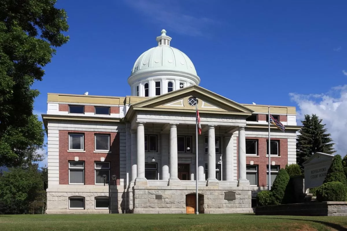 Nearby landmark in Courthouse Inn Revelstoke