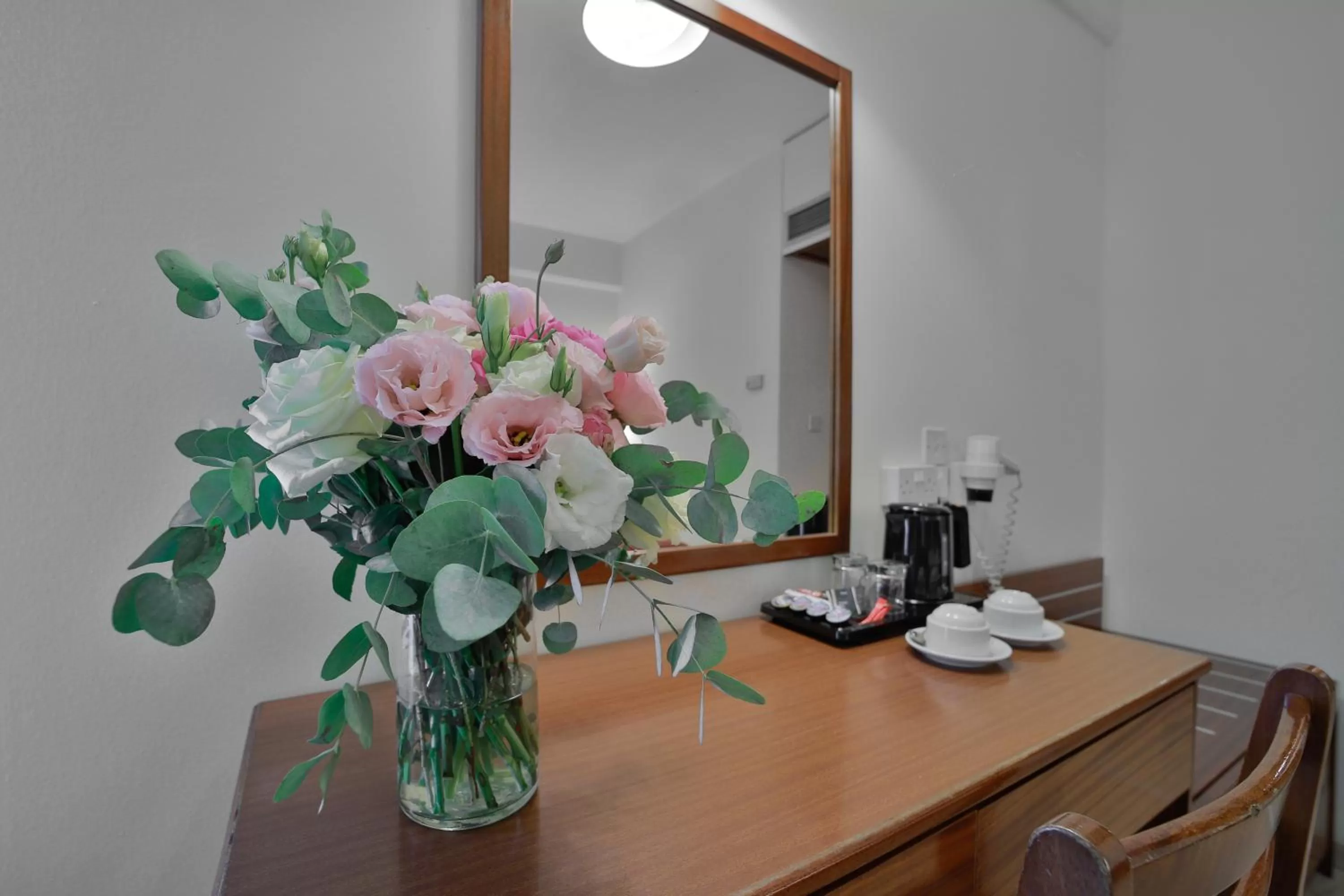 Coffee/tea facilities in Odysseia Hotel Kapetanios