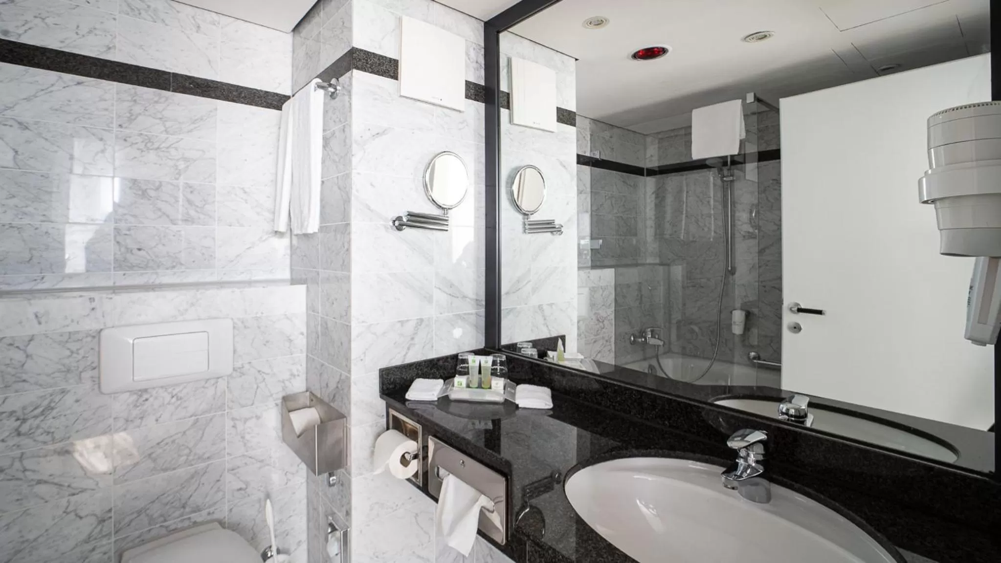Bathroom in Holiday Inn Berlin Airport - Conference Centre by IHG