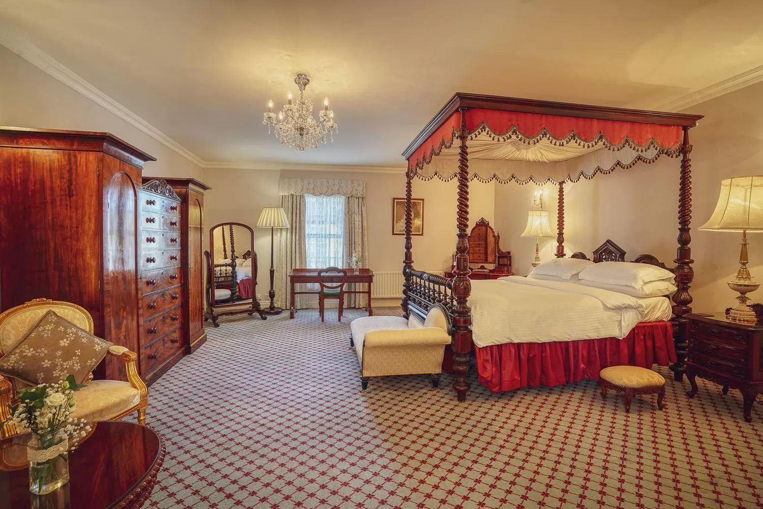 Bed in Castle Grove Country House Hotel