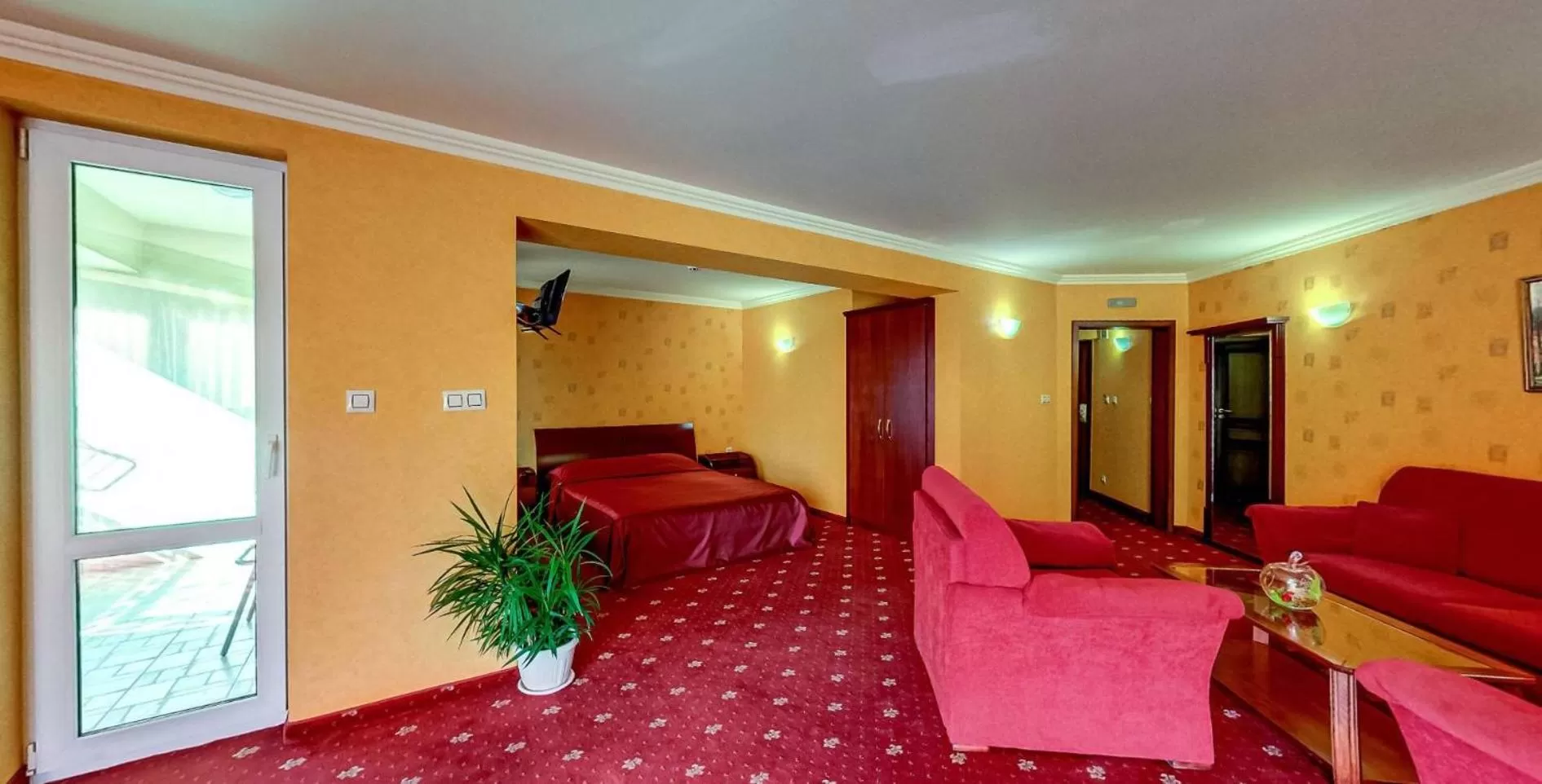 Troyan Plaza Hotel