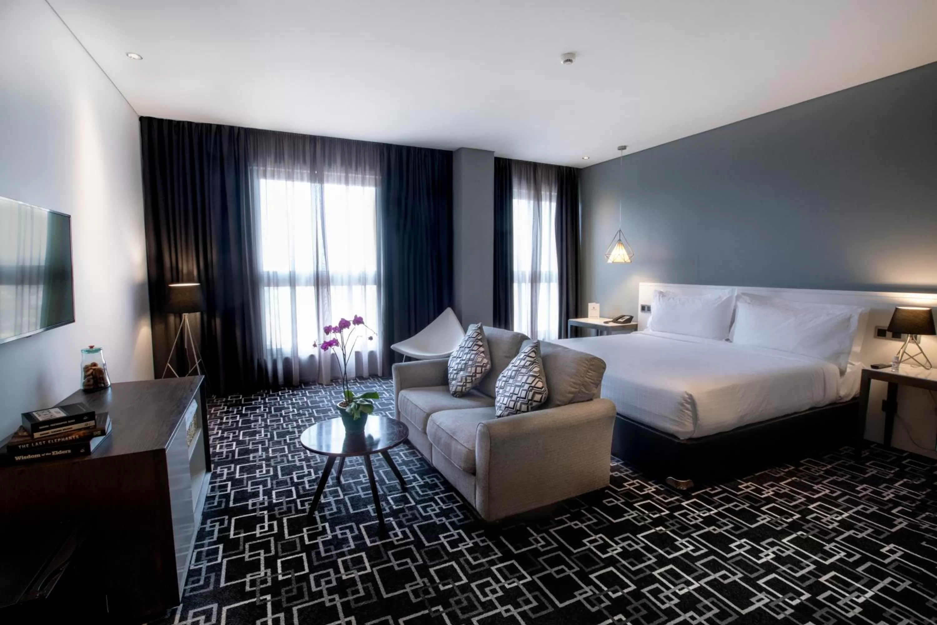 Bedroom, Bed in Trademark Hotel, a Member of Design Hotels