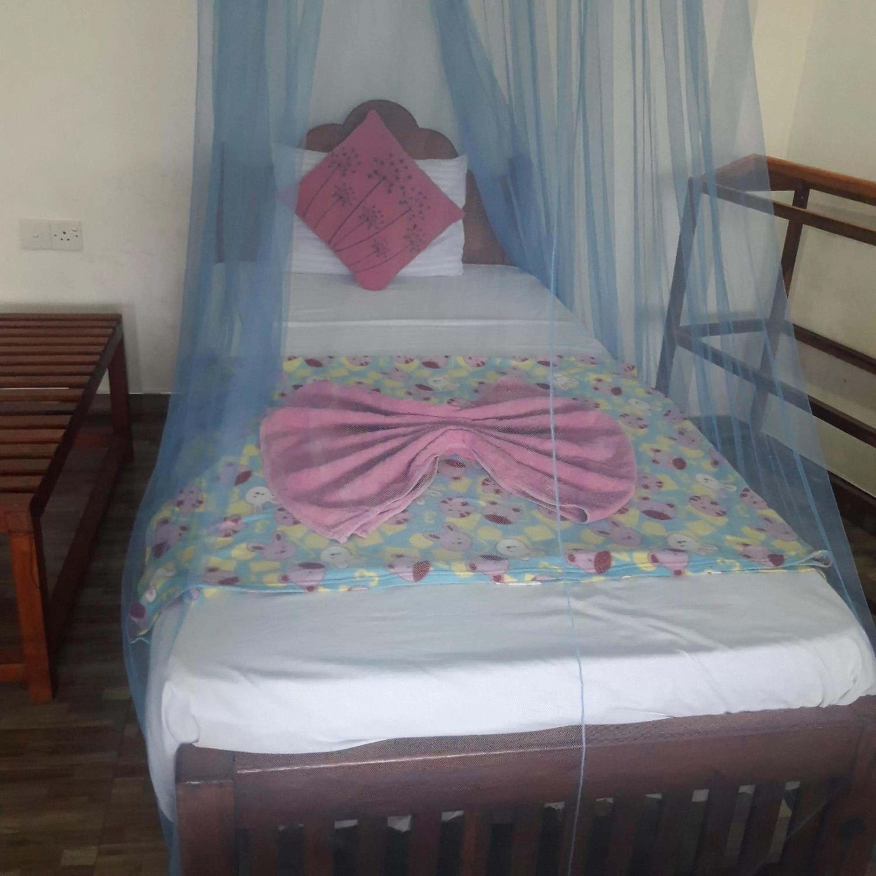 Bed in Saddle Cottage