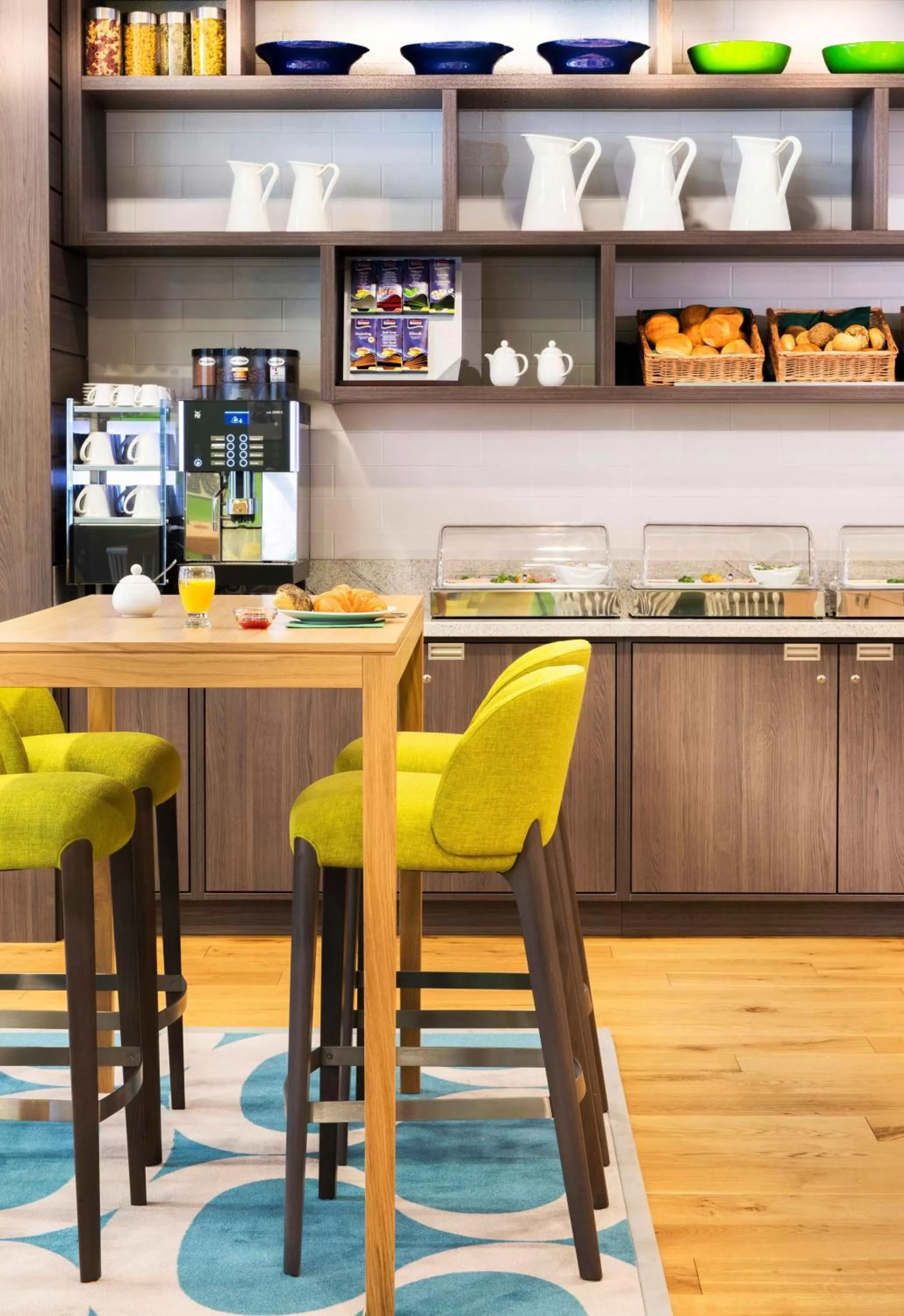 Restaurant/places to eat in Citadines City Centre Frankfurt