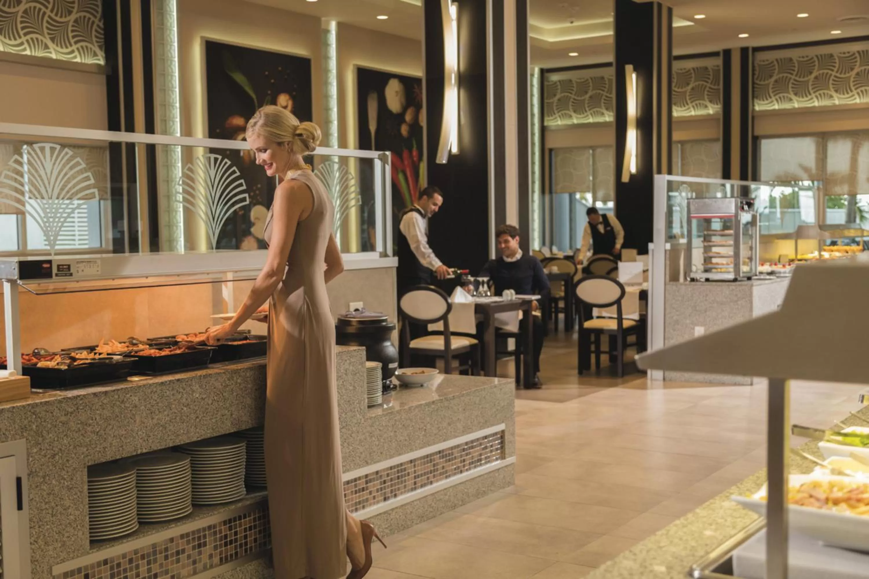 Restaurant/places to eat in Riu Plaza Miami Beach