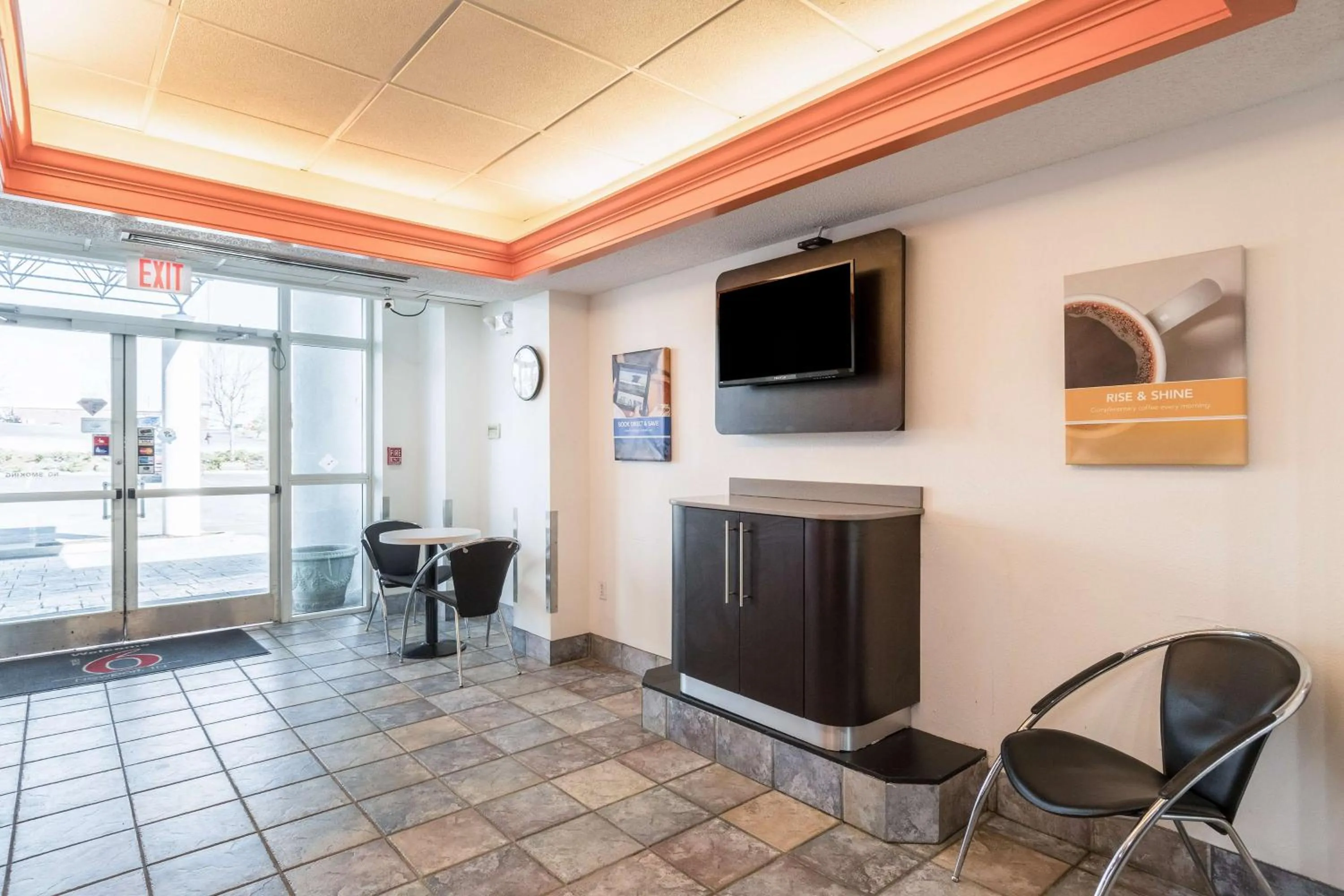 Lobby or reception in Motel 6-Newport, TN