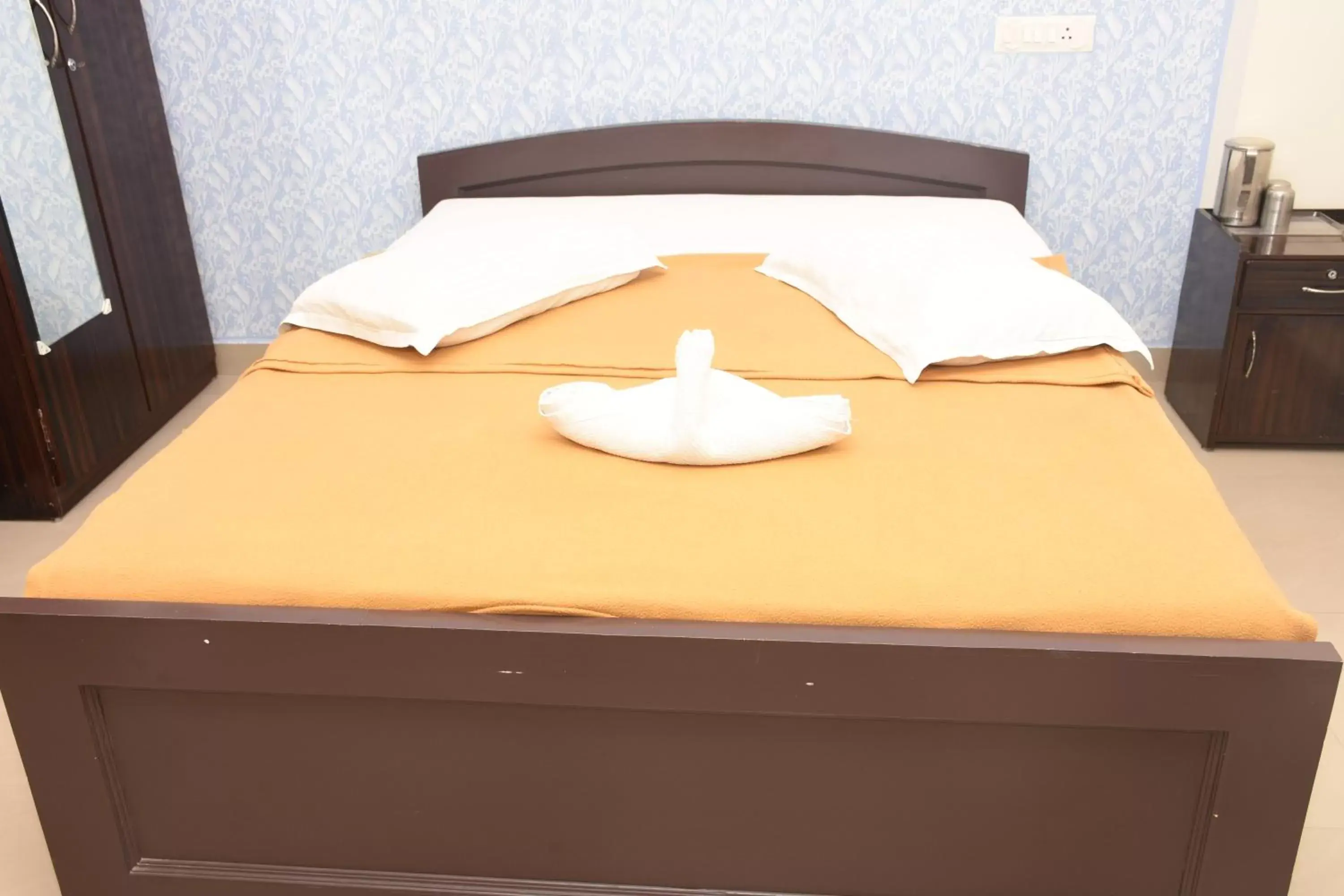 Standard Double Room with Fan in Star MSR Residency Standard Double Room with Fan in Star MSR Residency