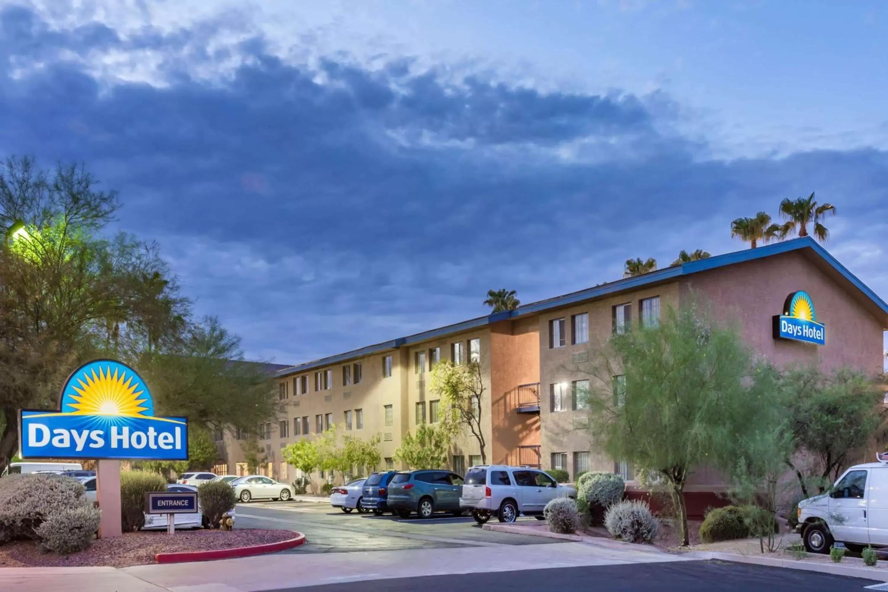 Days Inn & Suites by Wyndham Mesa Near Phoenix Days Inn & Suites by Wyndham Mesa Near Phoenix