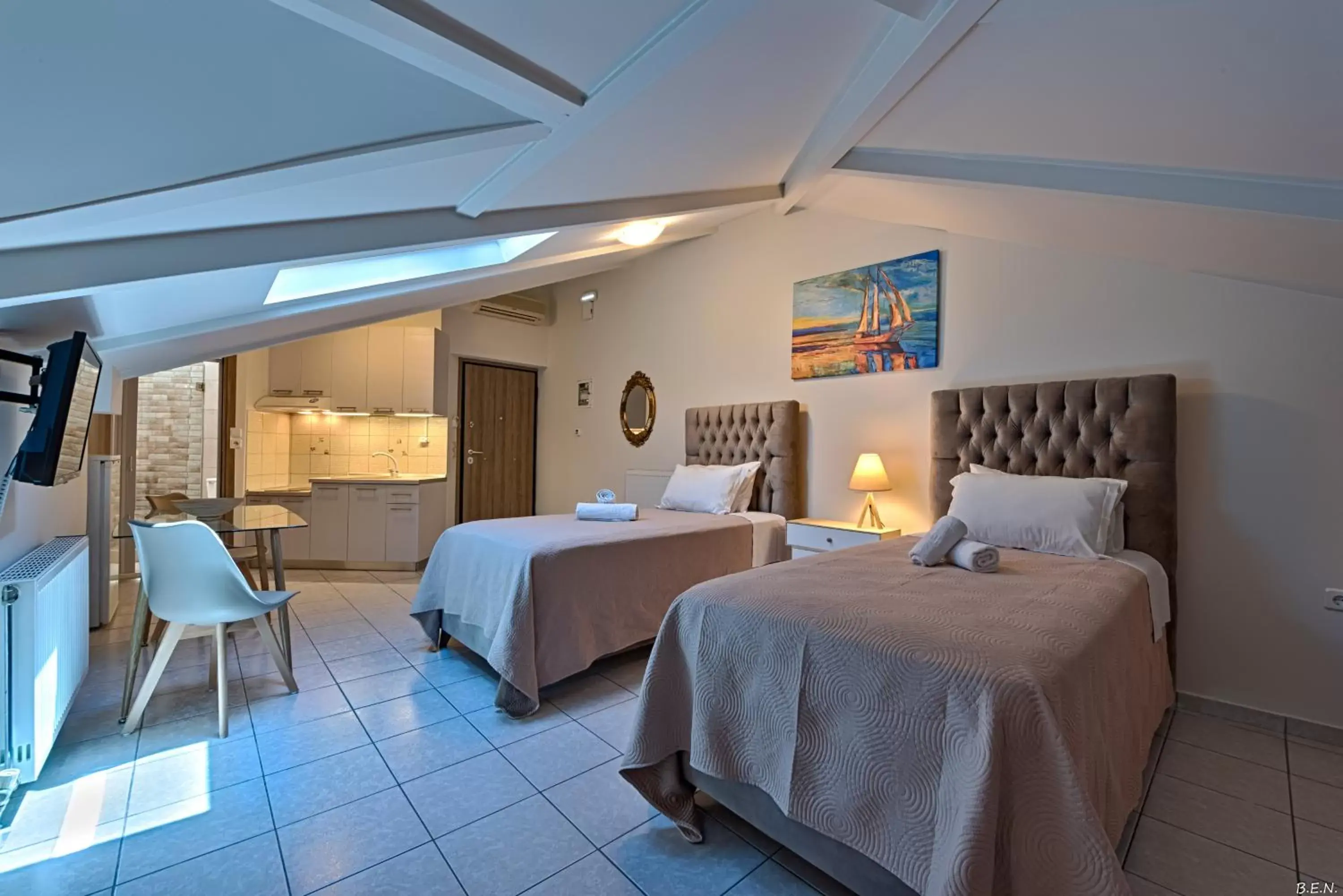 Deluxe Studio - single occupancy in Alexia's Apartments Deluxe Studio - single occupancy in Alexia's Apartments